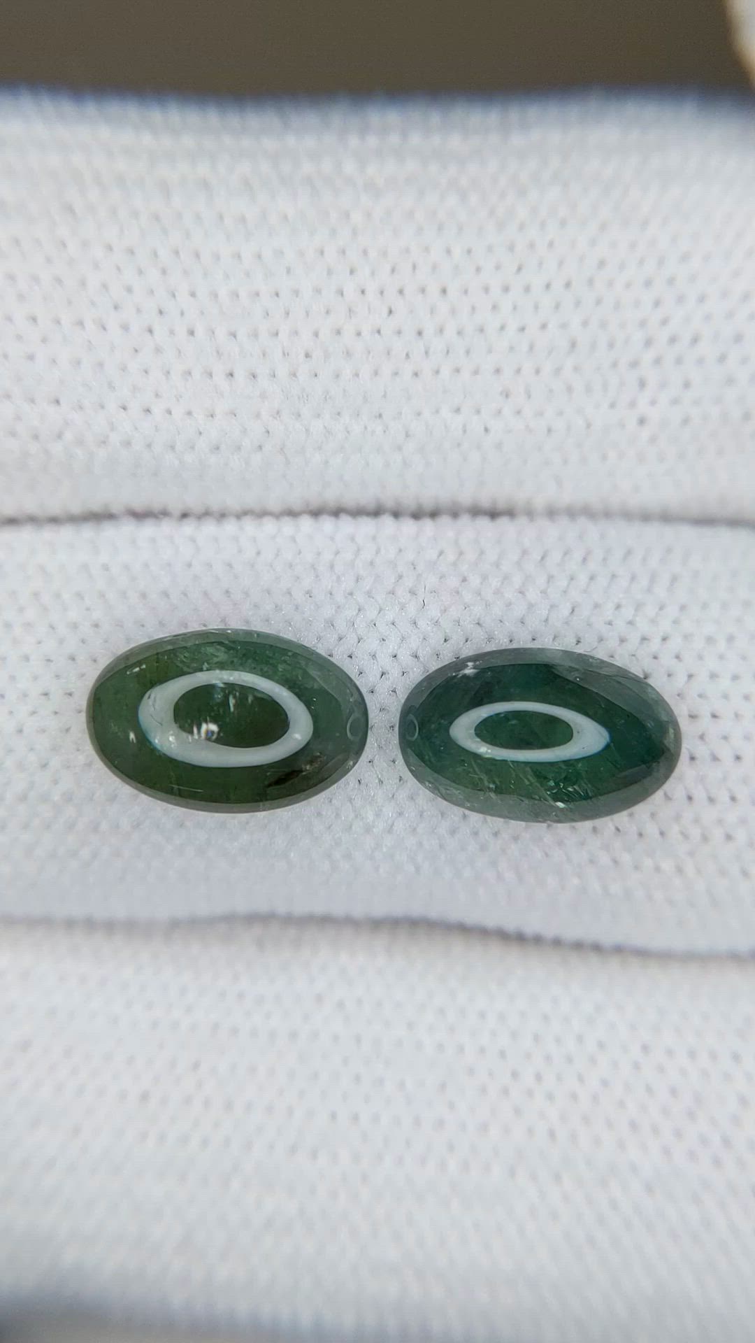 4.75&nbsp;Ct.Tw.Total Carat Weight Cabochon Alexandrite Pair from Russia Size Video
