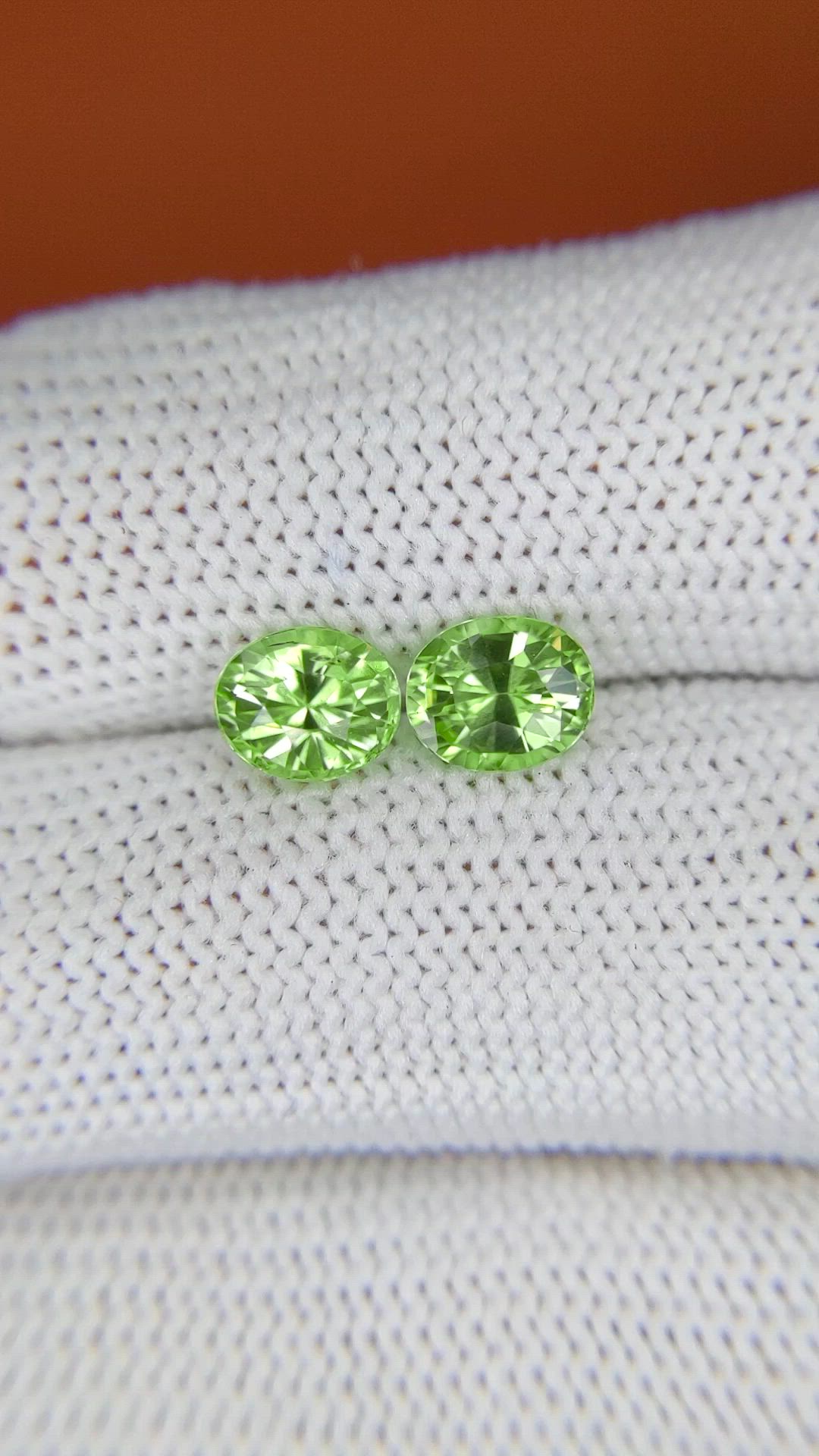 2.07 Ct.Tw.Total Carat Weight Green (Lime Green) Peridot Pair from Pakistan Size Video