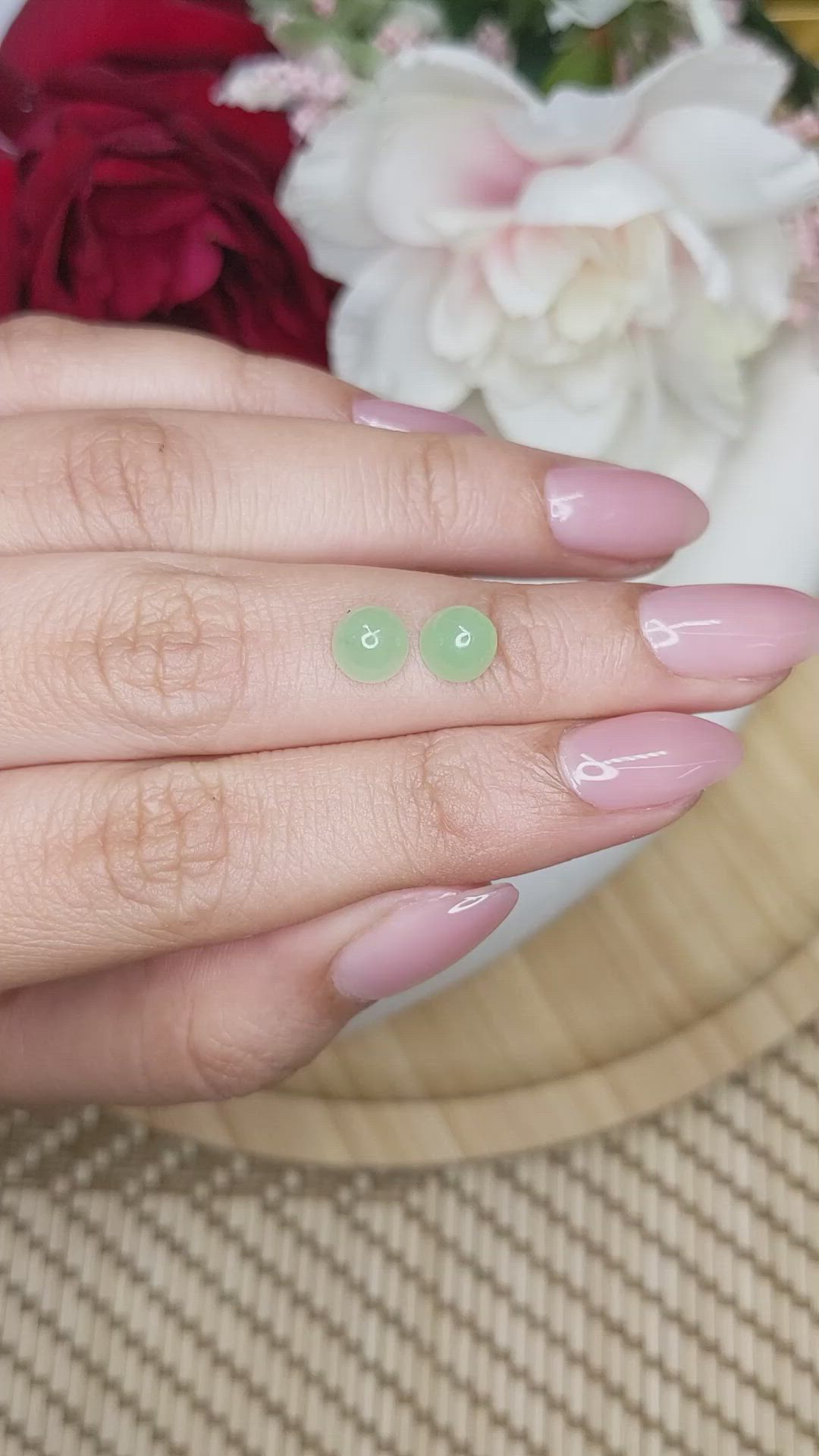 2.84&nbsp;Ct.Tw.Total Carat Weight Green Cabochon Jade Pair from Burma (Myanmar) Size Video