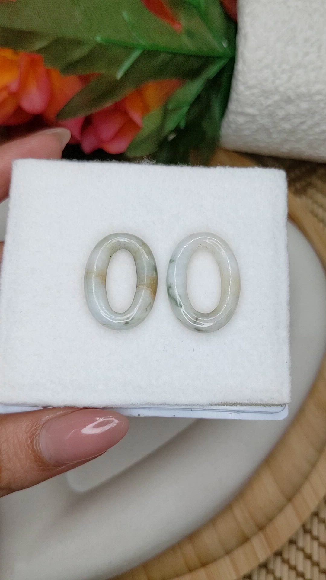 21.76&nbsp;Ct.Tw.Total Carat Weight Green Jade Pair from Burma (Myanmar) Size Video