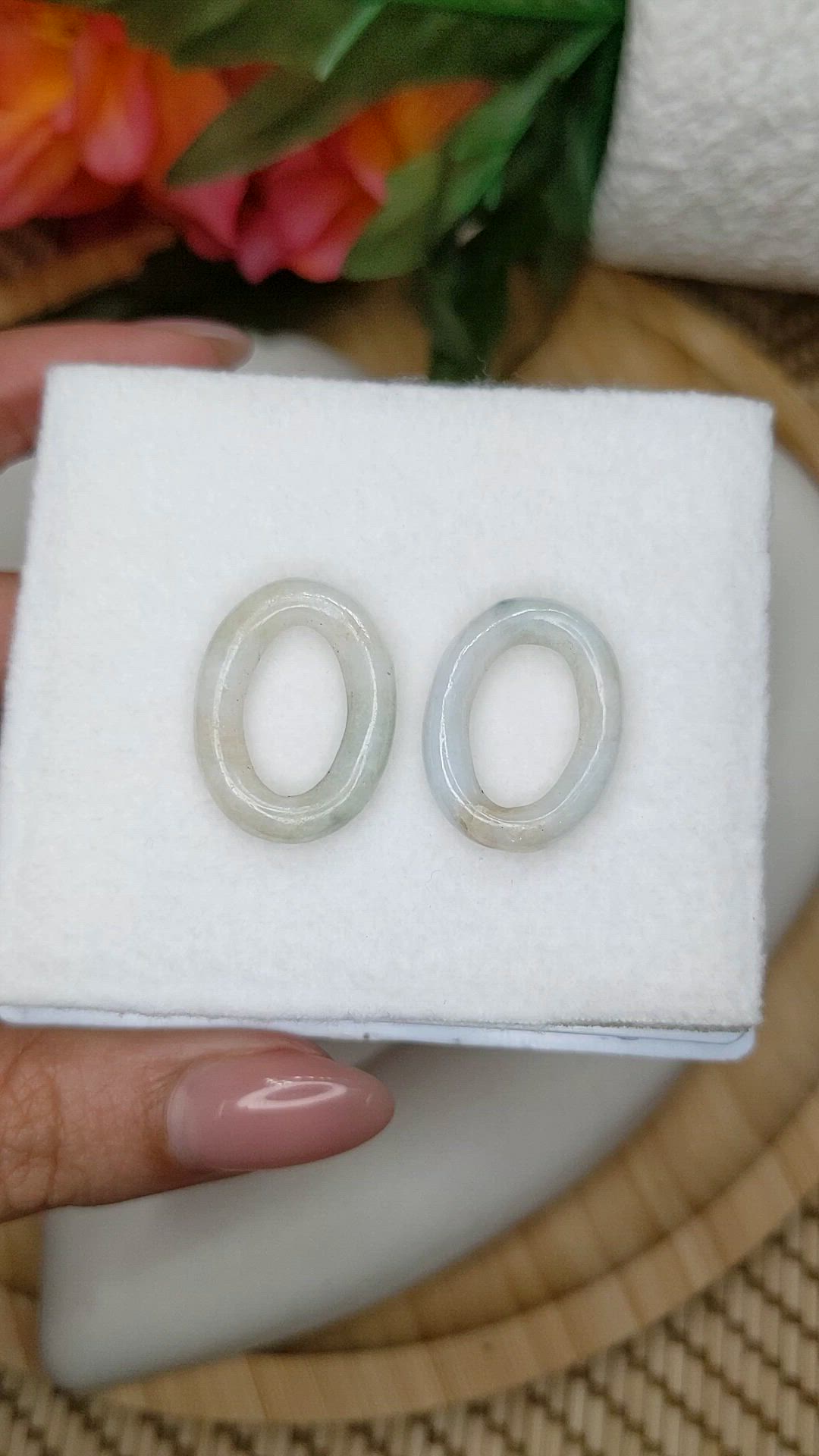 21.13&nbsp;Ct.Tw.Total Carat Weight Green Jade Pair from Burma (Myanmar) Size Video
