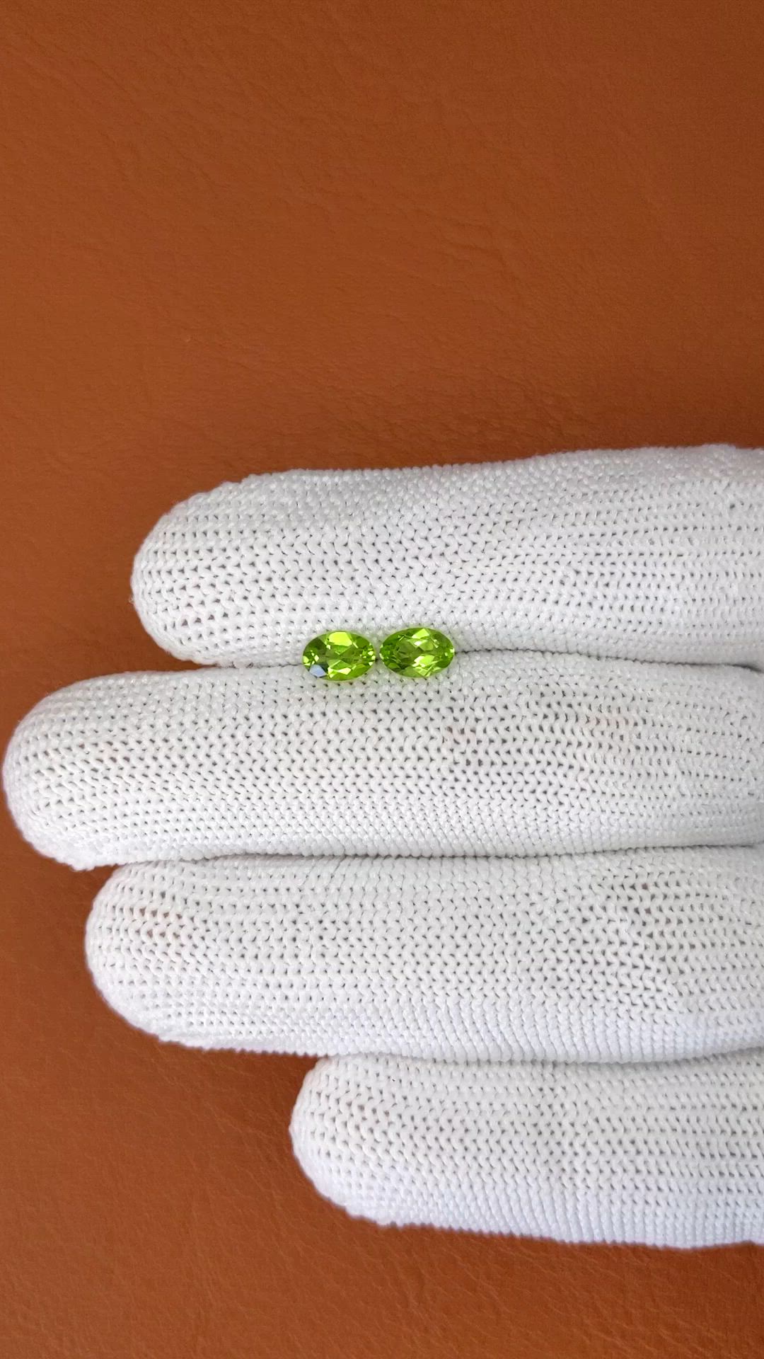 0.96 Ct.Tw.Total Carat Weight Green (Lime Green) Peridot Pair from Pakistan Size Video