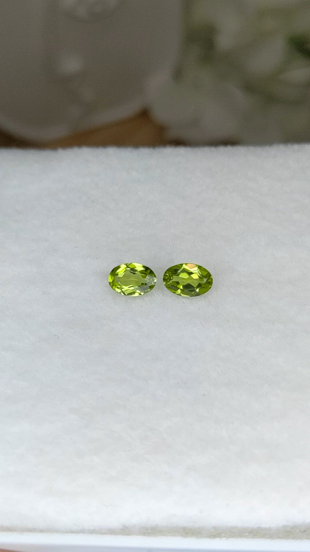 0.92 Ct.Tw.Total Carat Weight Yellowish Green Peridot Pair from Pakistan Size Video