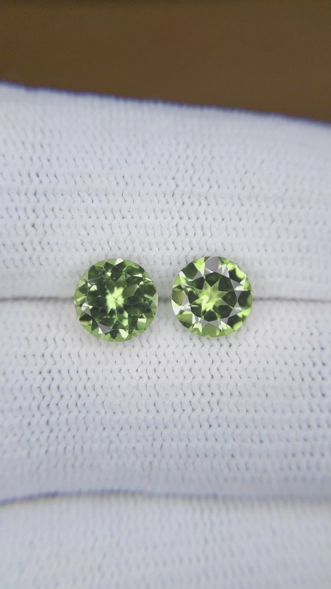 2.56 Ct.Tw.Total Carat Weight Yellowish Green Peridot Pair from Pakistan Size Video