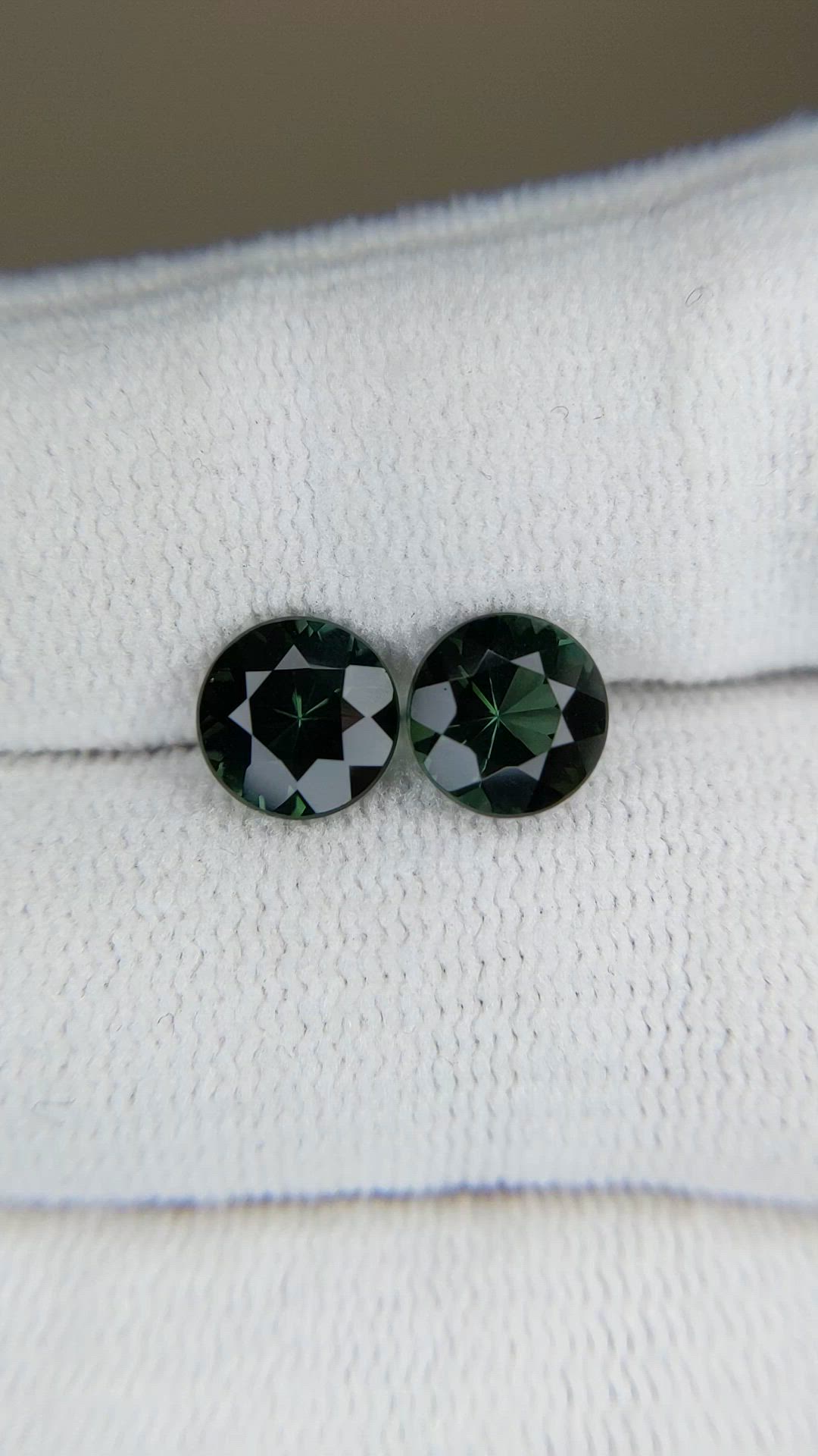 2.74&nbsp;Ct.Tw.Total Carat Weight Green Tourmaline Pair from Brazil Size Video