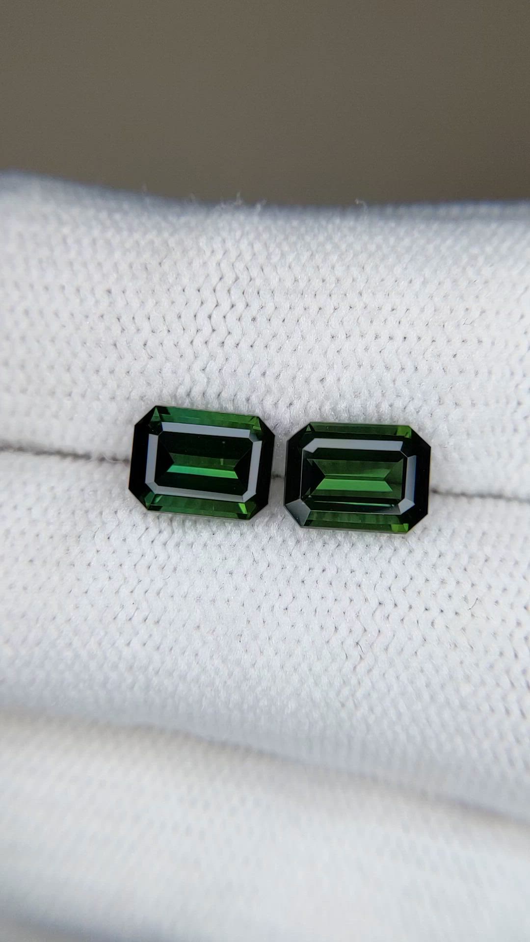 2.92&nbsp;Ct.Tw.Total Carat Weight Green Tourmaline Pair from Brazil Size Video
