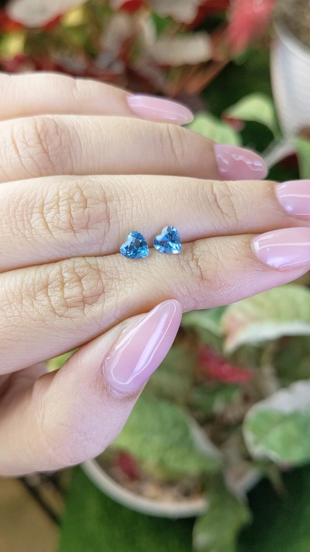 1.11&nbsp;Ct.Tw.Total Carat Weight Swiss Blue Topaz Pair from Ceylon (Sri Lanka) Size Video