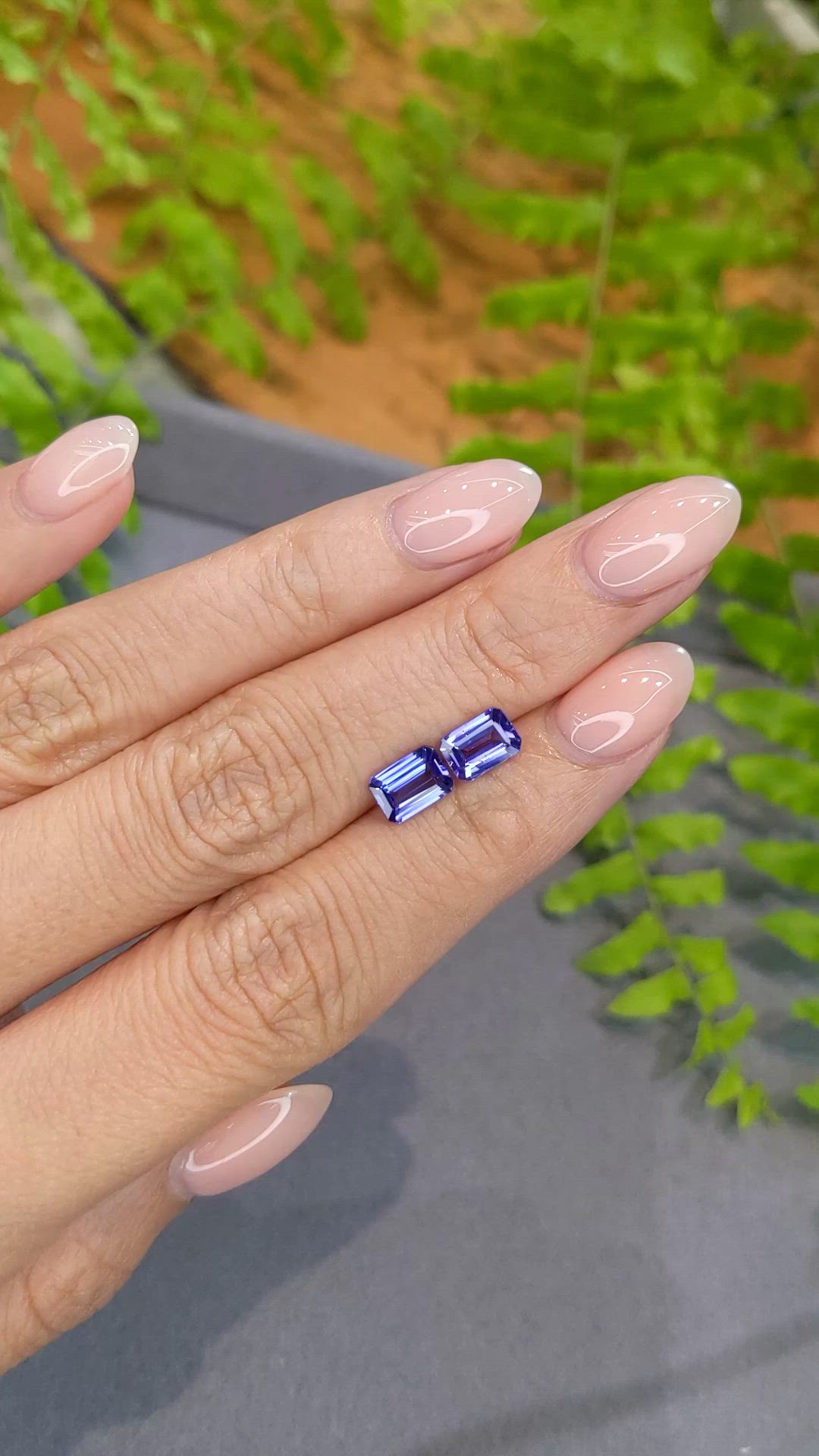 1.95 Ct.Tw.Total Carat Weight Violetish Blue Tanzanite Pair from Tanzania Size Video