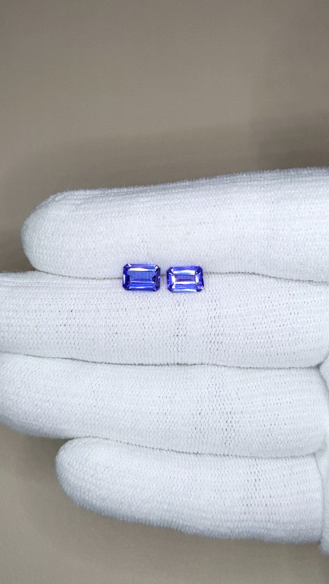 1.95 Ct.Tw.Total Carat Weight Violetish Blue Tanzanite Pair from Tanzania Size Video