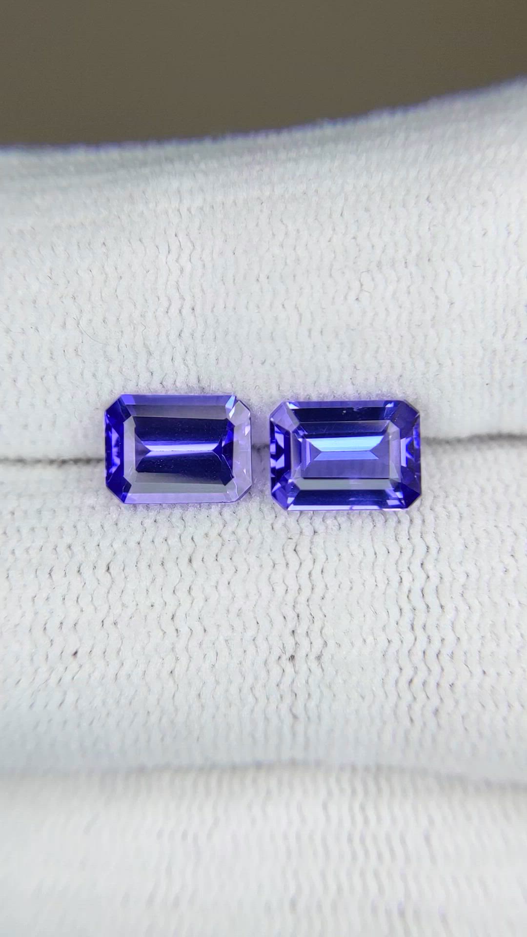 3.12 Ct.Tw.Total Carat Weight Violetish Blue Tanzanite Pair from Tanzania Size Video