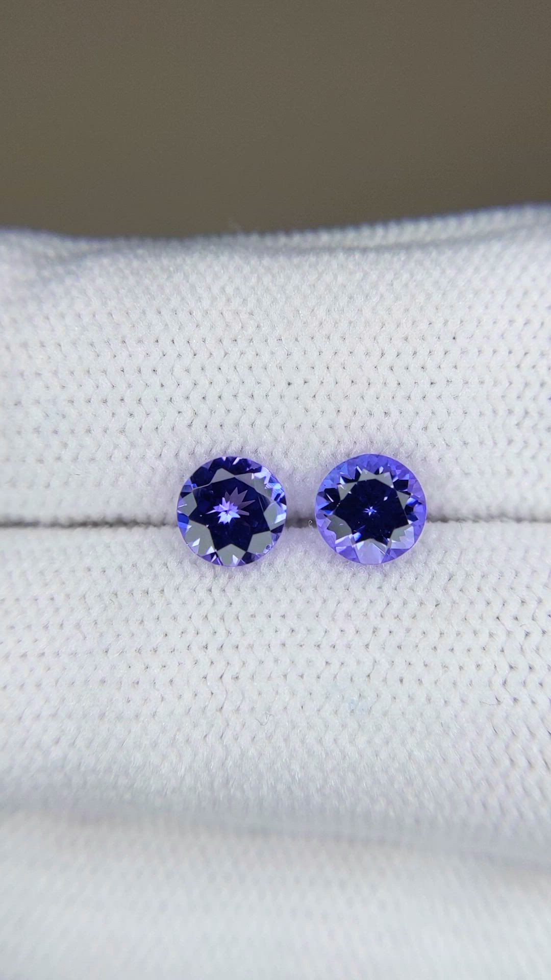 1.40 Ct.Tw.Total Carat Weight Violetish Blue Tanzanite Pair from Tanzania Size Video