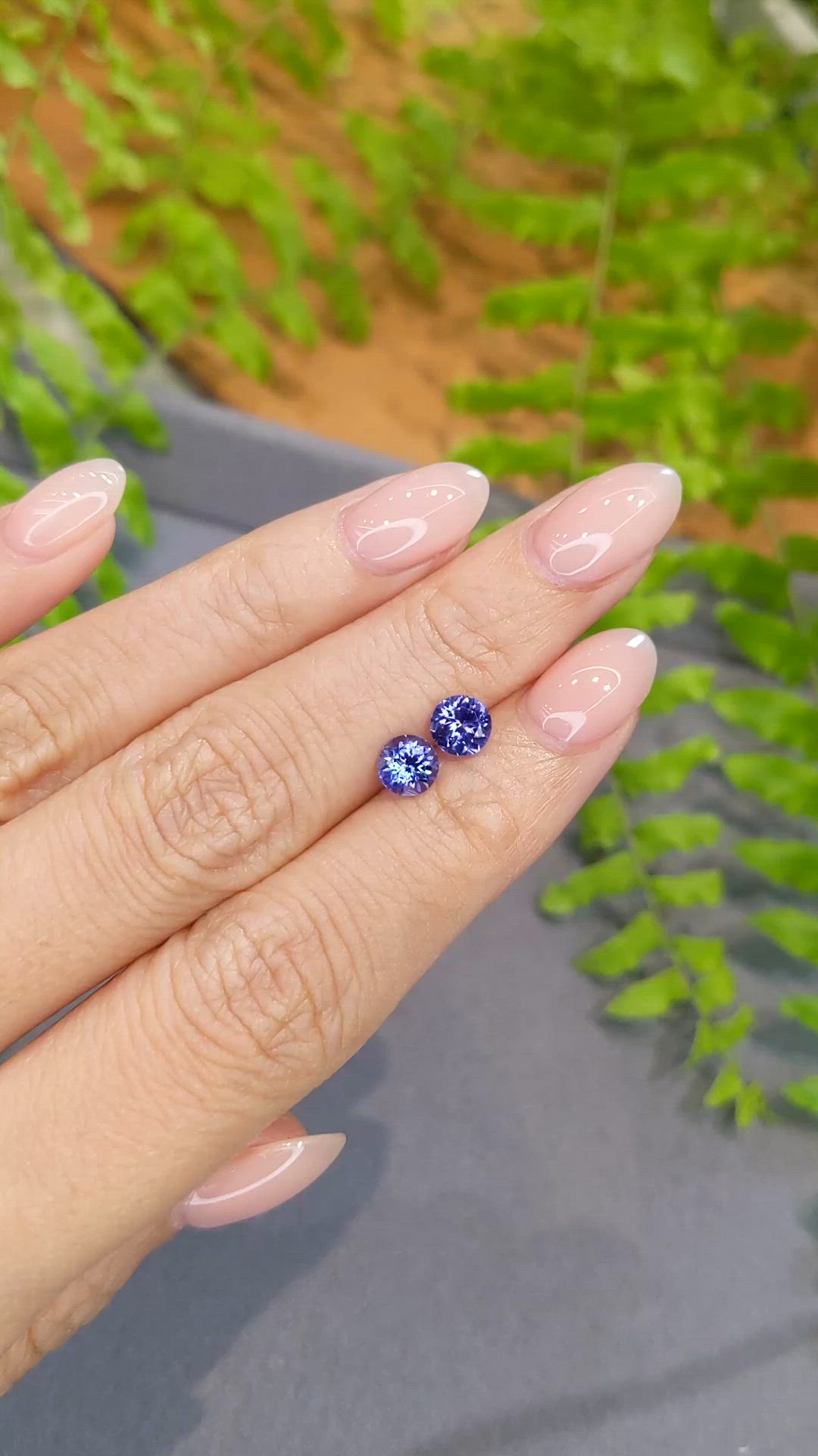 1.40 Ct.Tw.Total Carat Weight Violetish Blue Tanzanite Pair from Tanzania Size Video