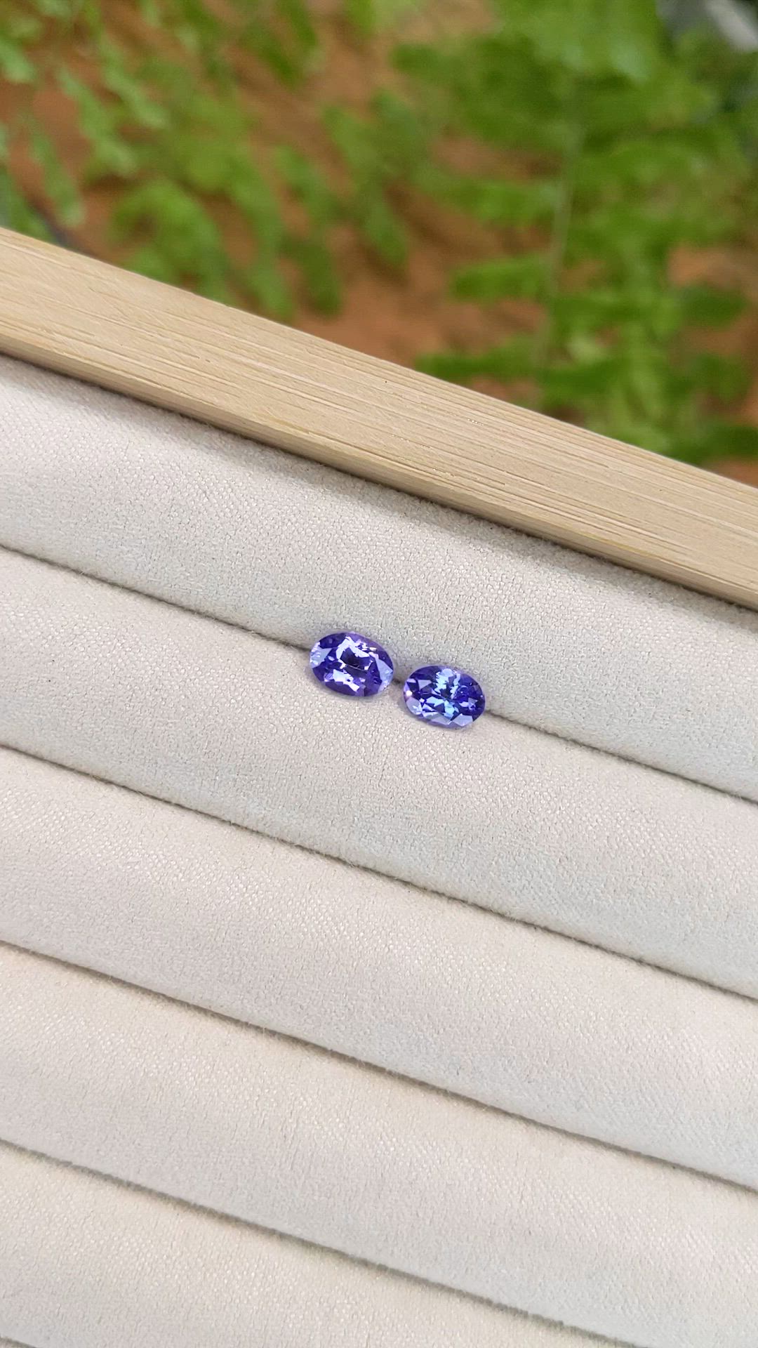 1.64&nbsp;Ct.Tw.Total Carat Weight Violetish Blue Tanzanite Pair from Tanzania Size Video