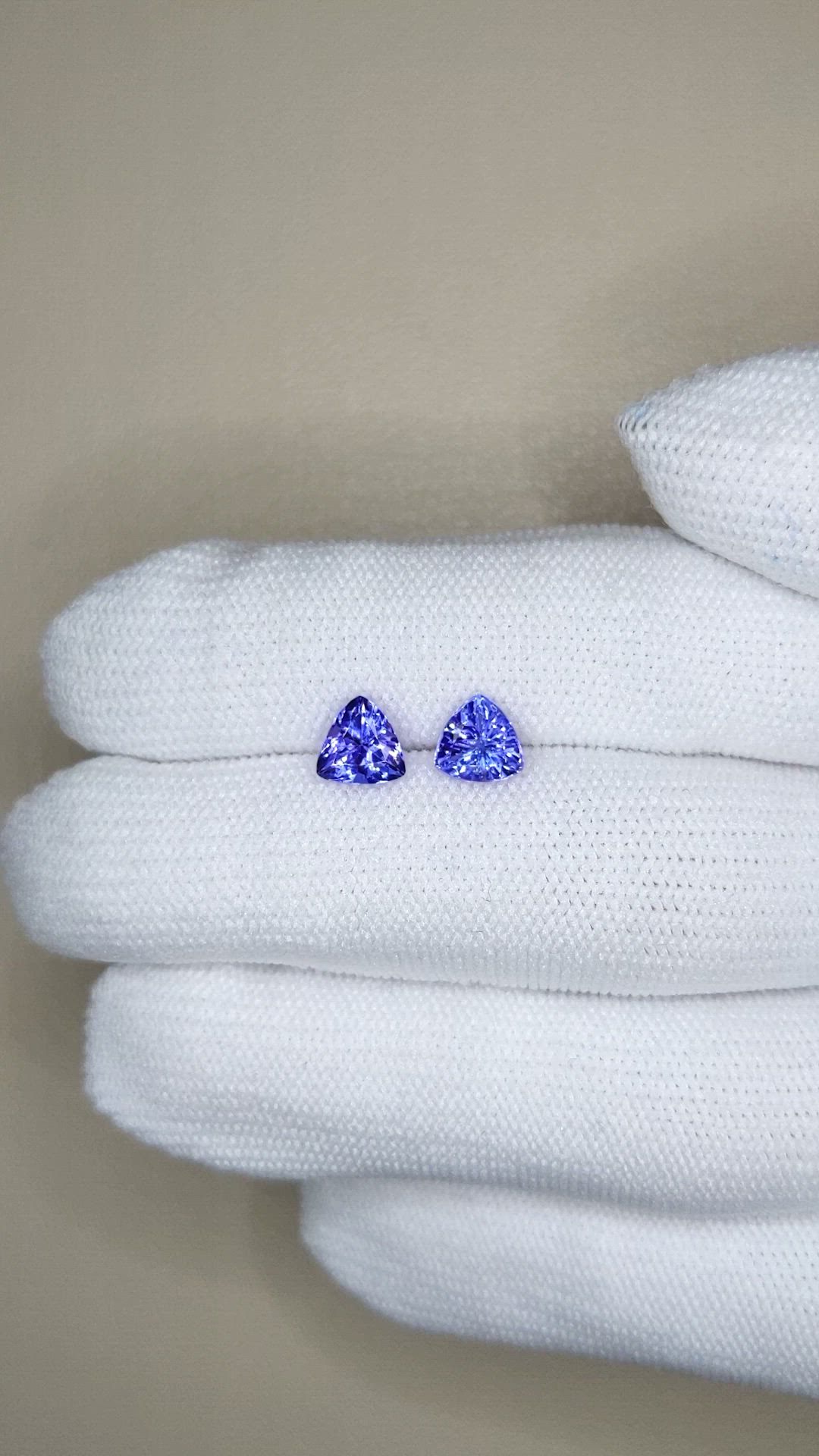 1.75&nbsp;Ct.Tw.Total Carat Weight Violetish Blue Tanzanite Pair from Tanzania Size Video