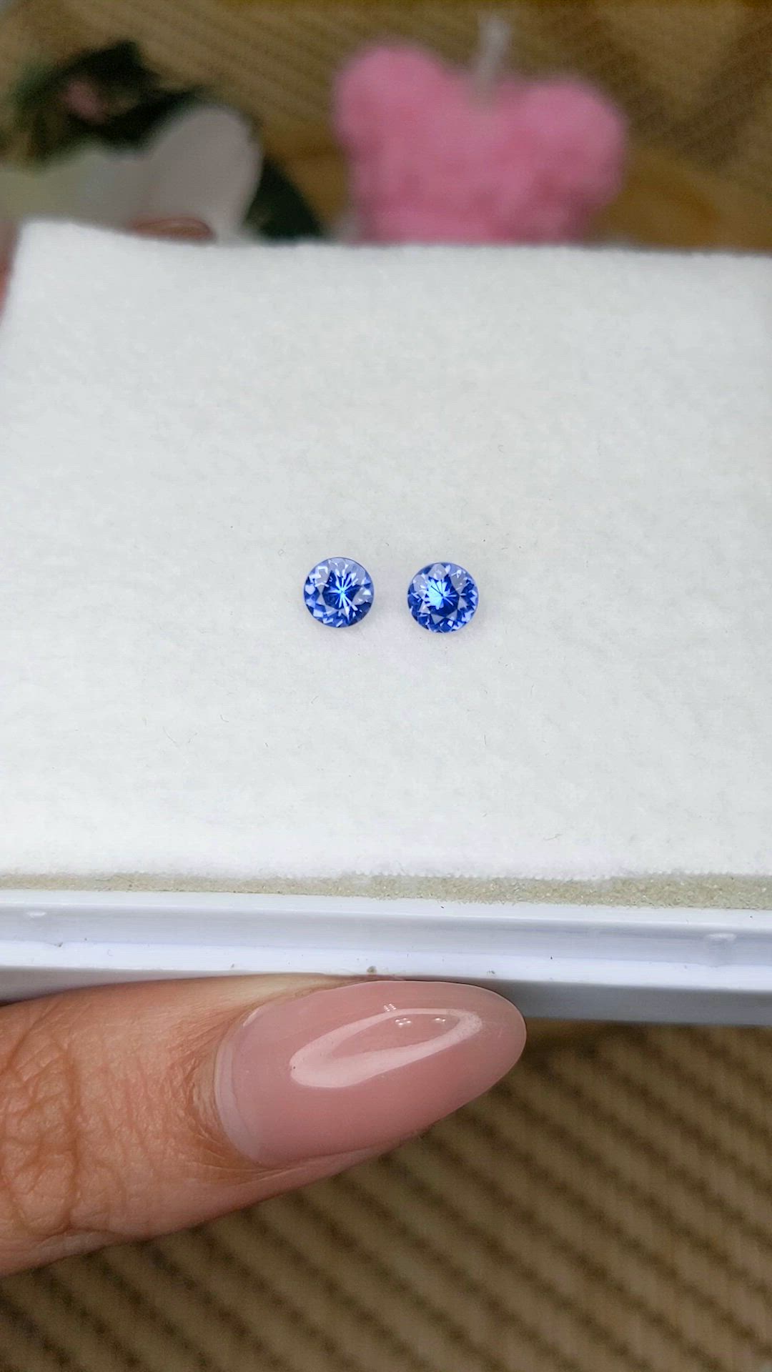 0.78 Ct.Tw.Total Carat Weight Violetish Blue Tanzanite Pair from Tanzania Size Video
