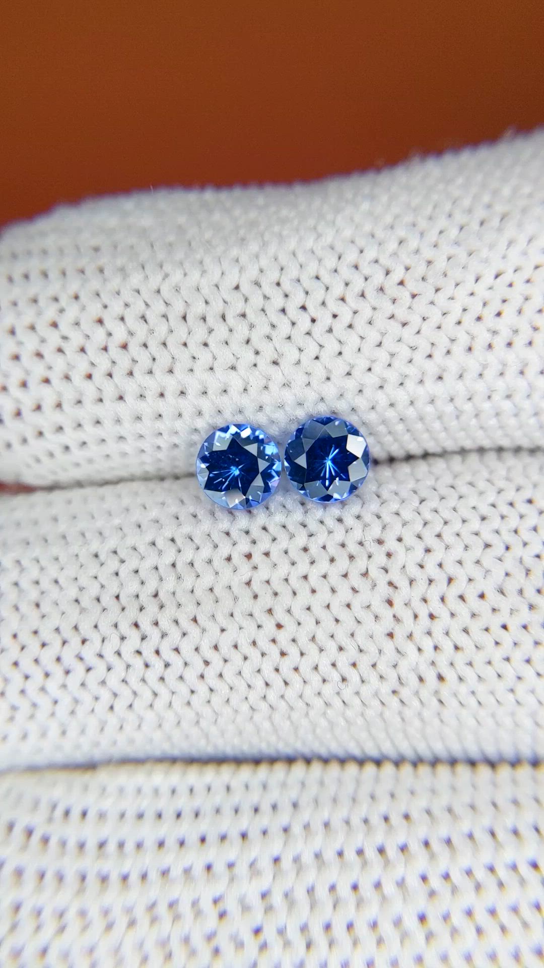 0.78 Ct.Tw.Total Carat Weight Violetish Blue Tanzanite Pair from Tanzania Size Video
