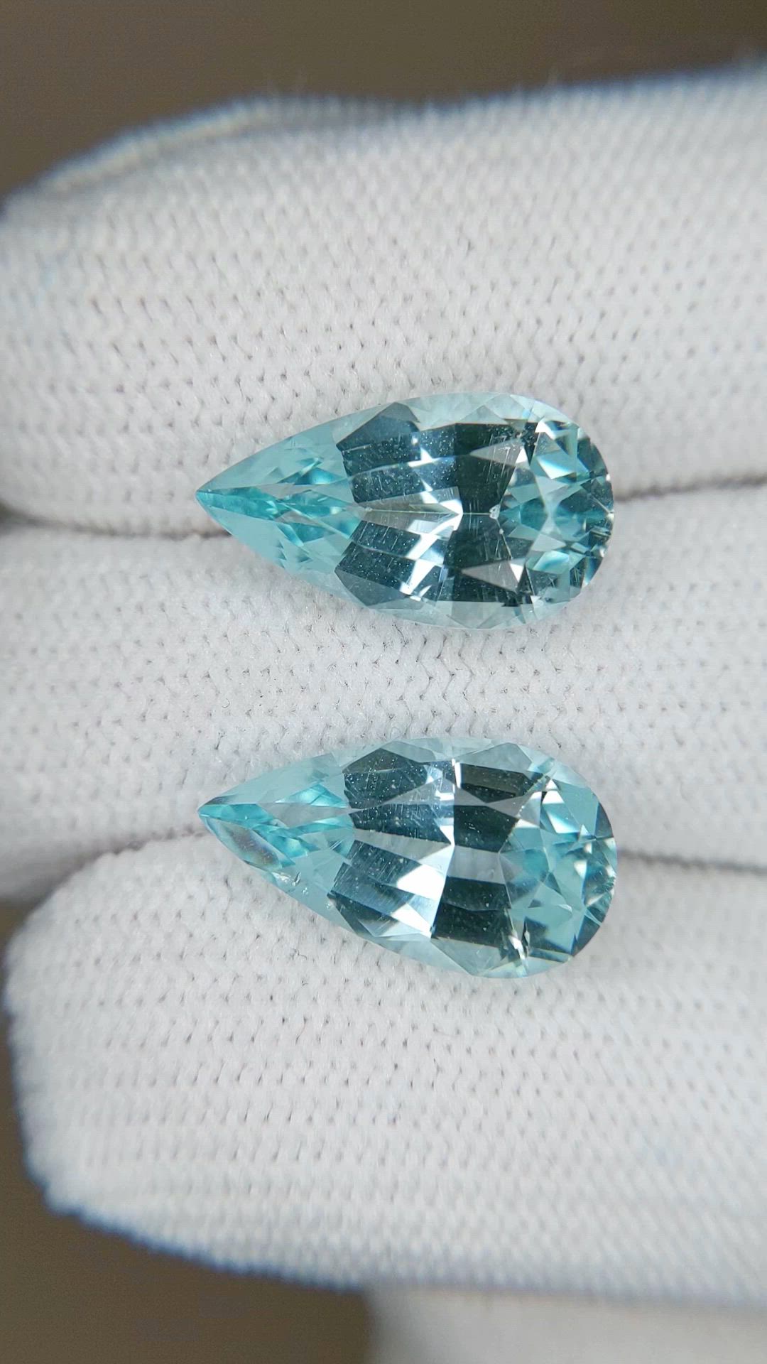 9.12&nbsp;Ct.Tw.Total Carat Weight Blue Apatite Pair from South Africa Size Video