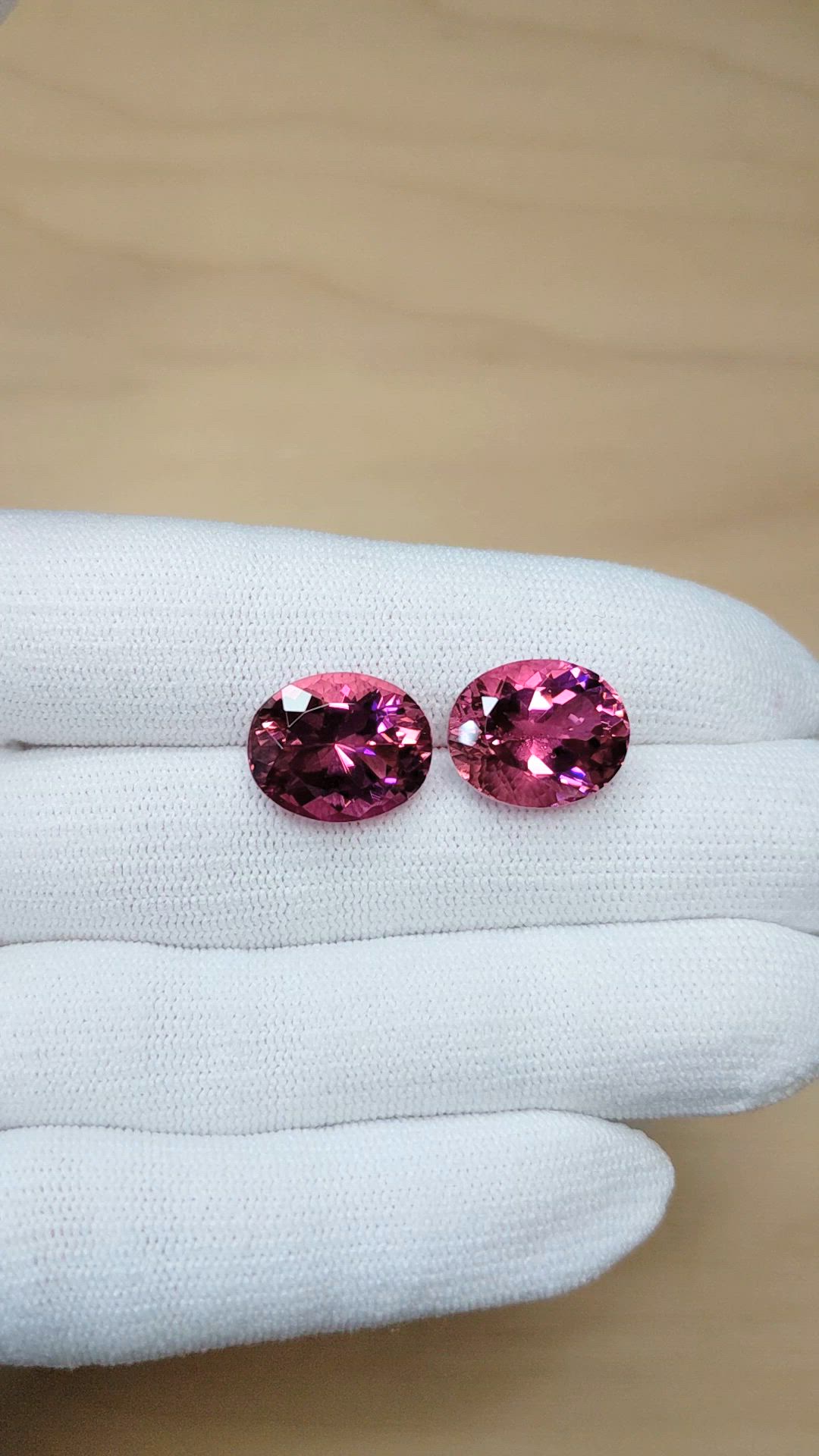 20.19&nbsp;Ct.Tw.Total Carat Weight Purplish Pink Tourmaline Pair from Brazil Size Video