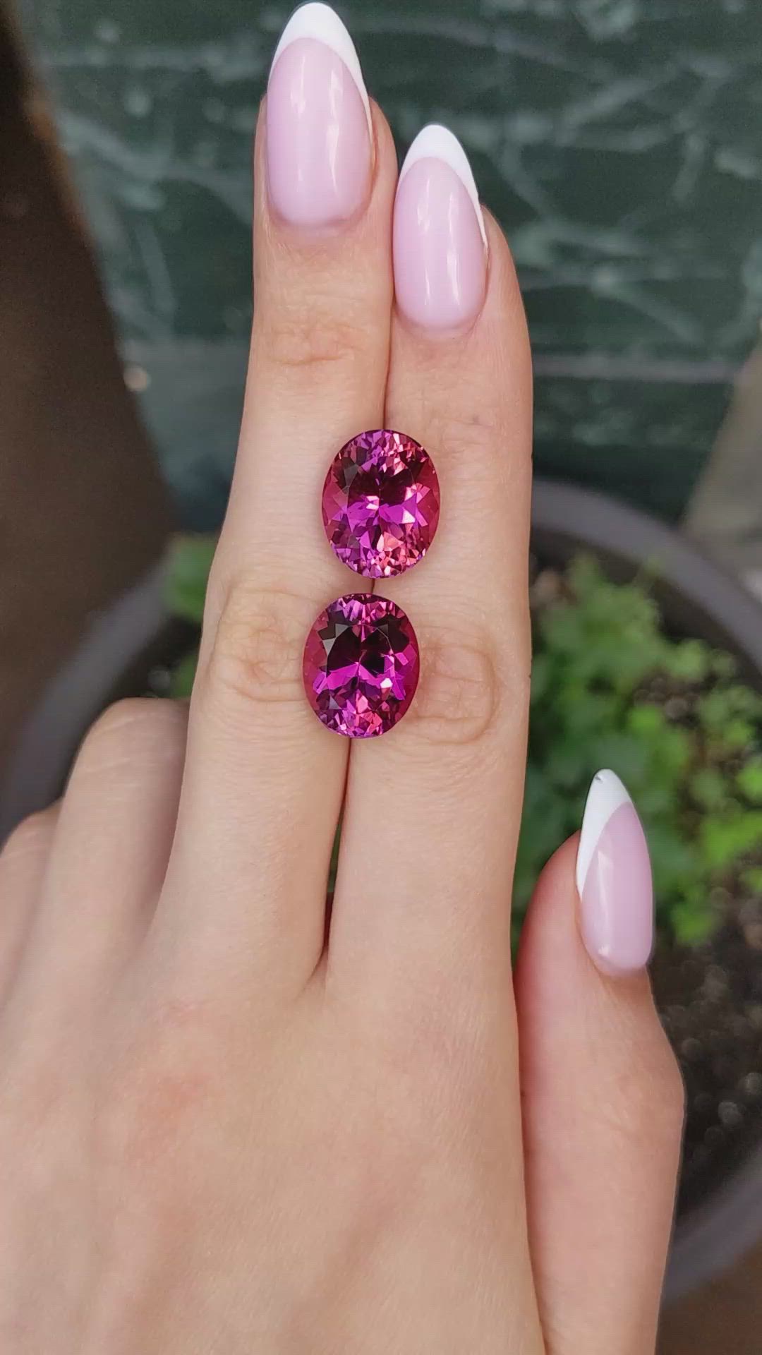 20.19&nbsp;Ct.Tw.Total Carat Weight Purplish Pink Tourmaline Pair from Brazil Size Video