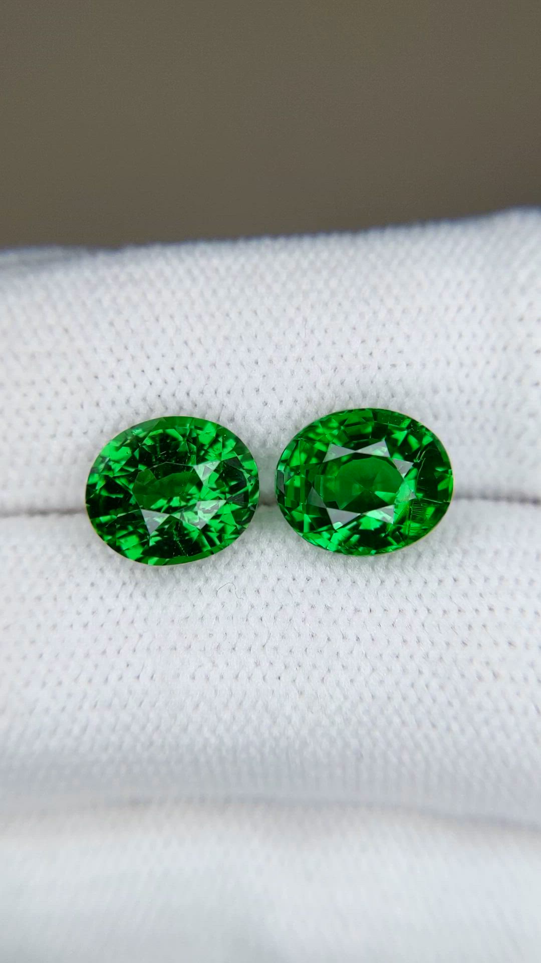 6.20&nbsp;Ct.Tw.Total Carat Weight Tsavorite Garnet Pair from Tanzania Size Video