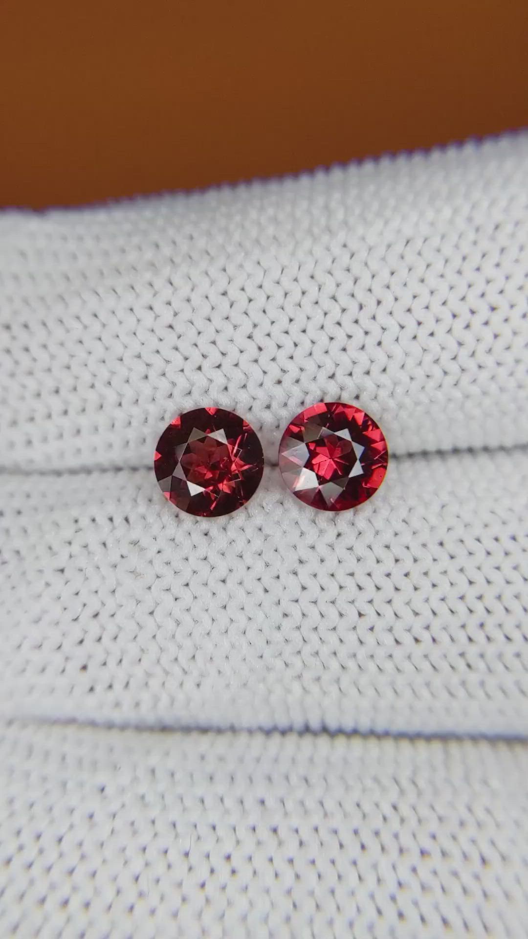 1.76&nbsp;Ct.Tw.Total Carat Weight Red Garnet Pair from Ceylon (Sri Lanka) Size Video