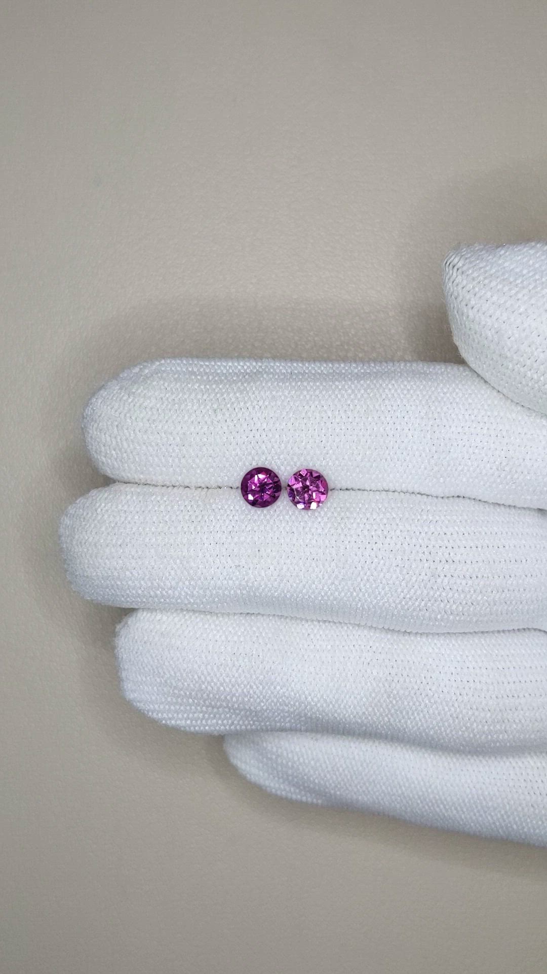 1.15&nbsp;Ct.Tw.Total Carat Weight Purple Rhodolite Garnet Pair from Tanzania Size Video