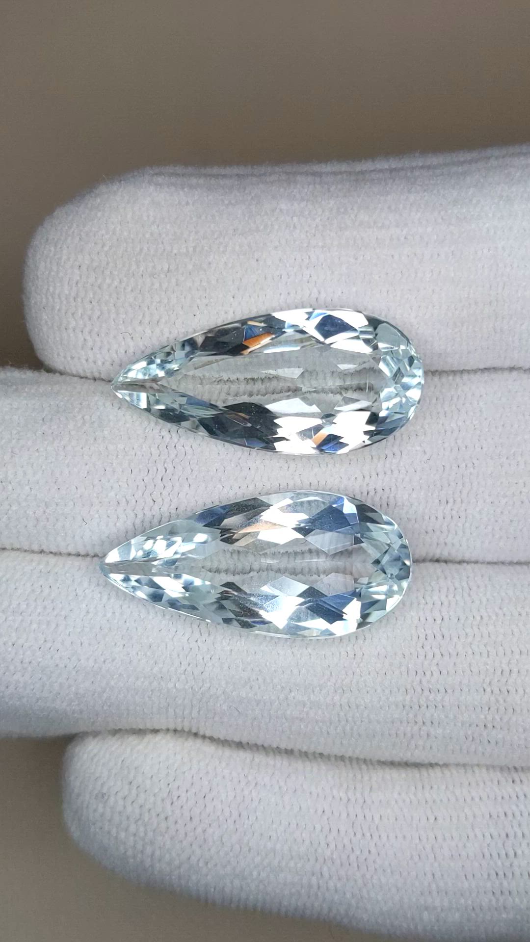 21.56&nbsp;Ct.Tw.Total Carat Weight Bluish Green Aquamarine Pair from Brazil Size Video