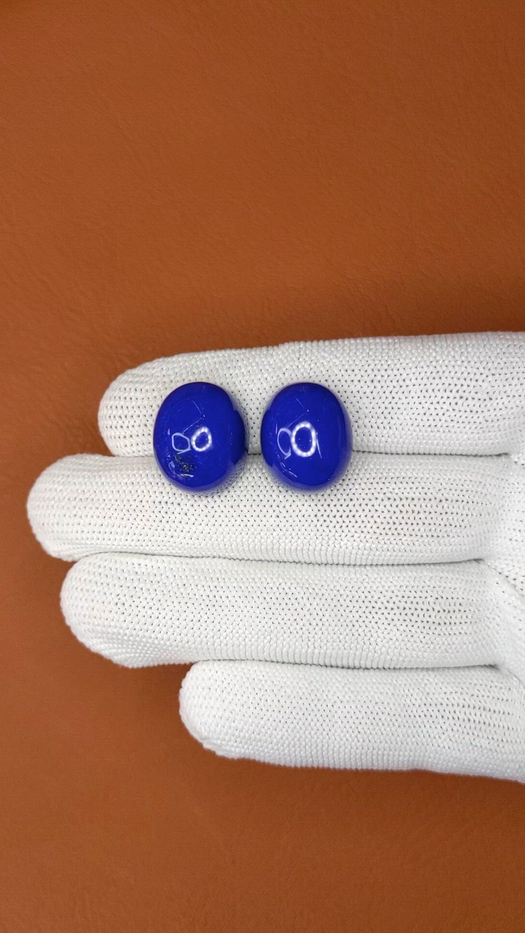 43.45&nbsp;Ct.Tw.Total Carat Weight Cabochon Lapis Pair from Afghanistan Size Video