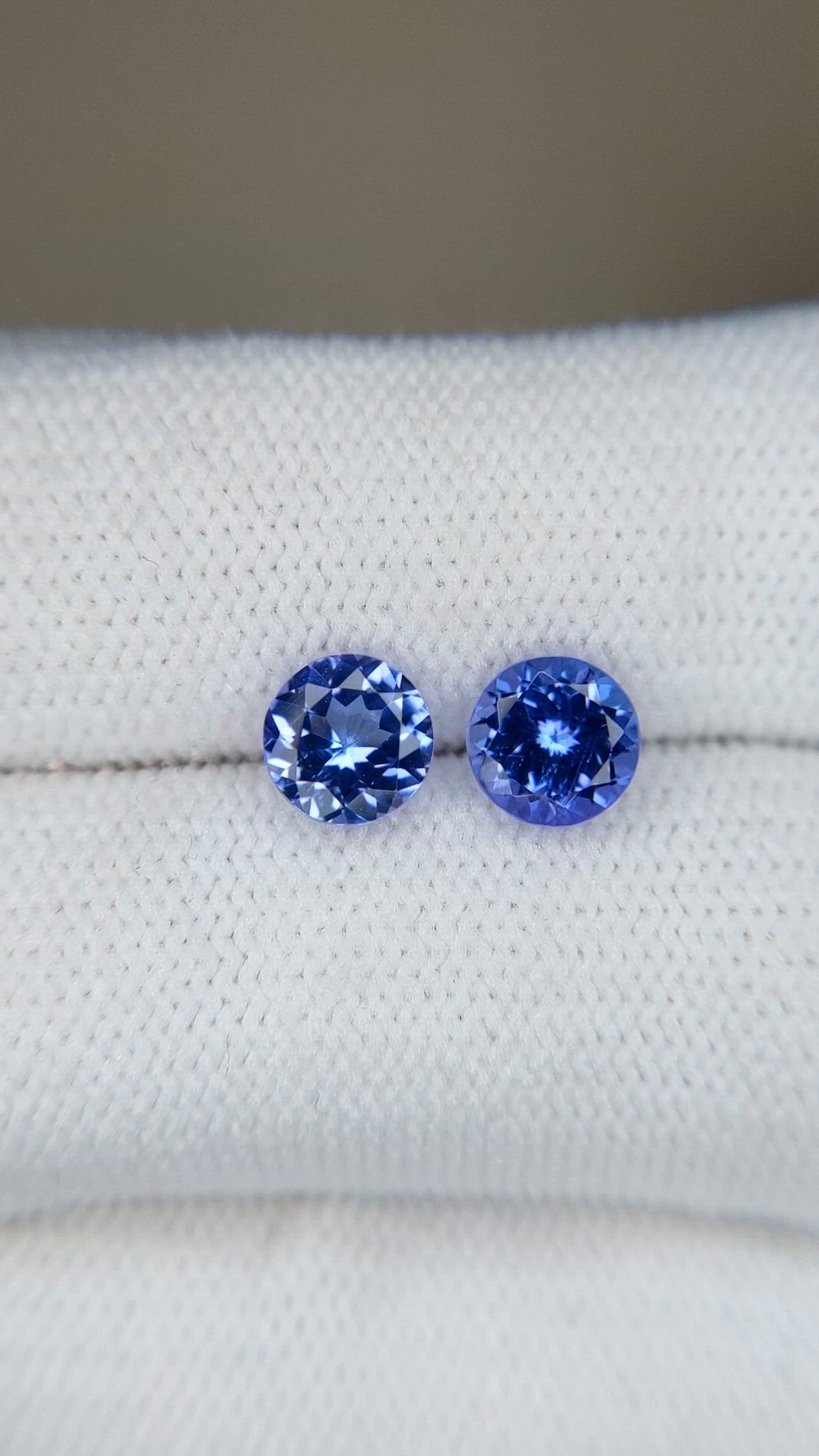 1.95&nbsp;Ct.Tw.Total Carat Weight Violetish Blue Tanzanite Pair from Tanzania Size Video