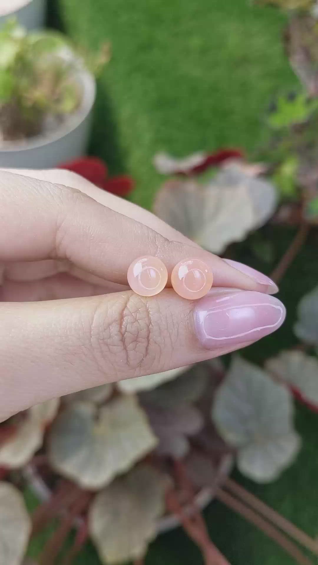 4.71&nbsp;Ct.Tw.Total Carat Weight Peach Cabochon Moonstone Pair from Ceylon (Sri Lanka) Size Video