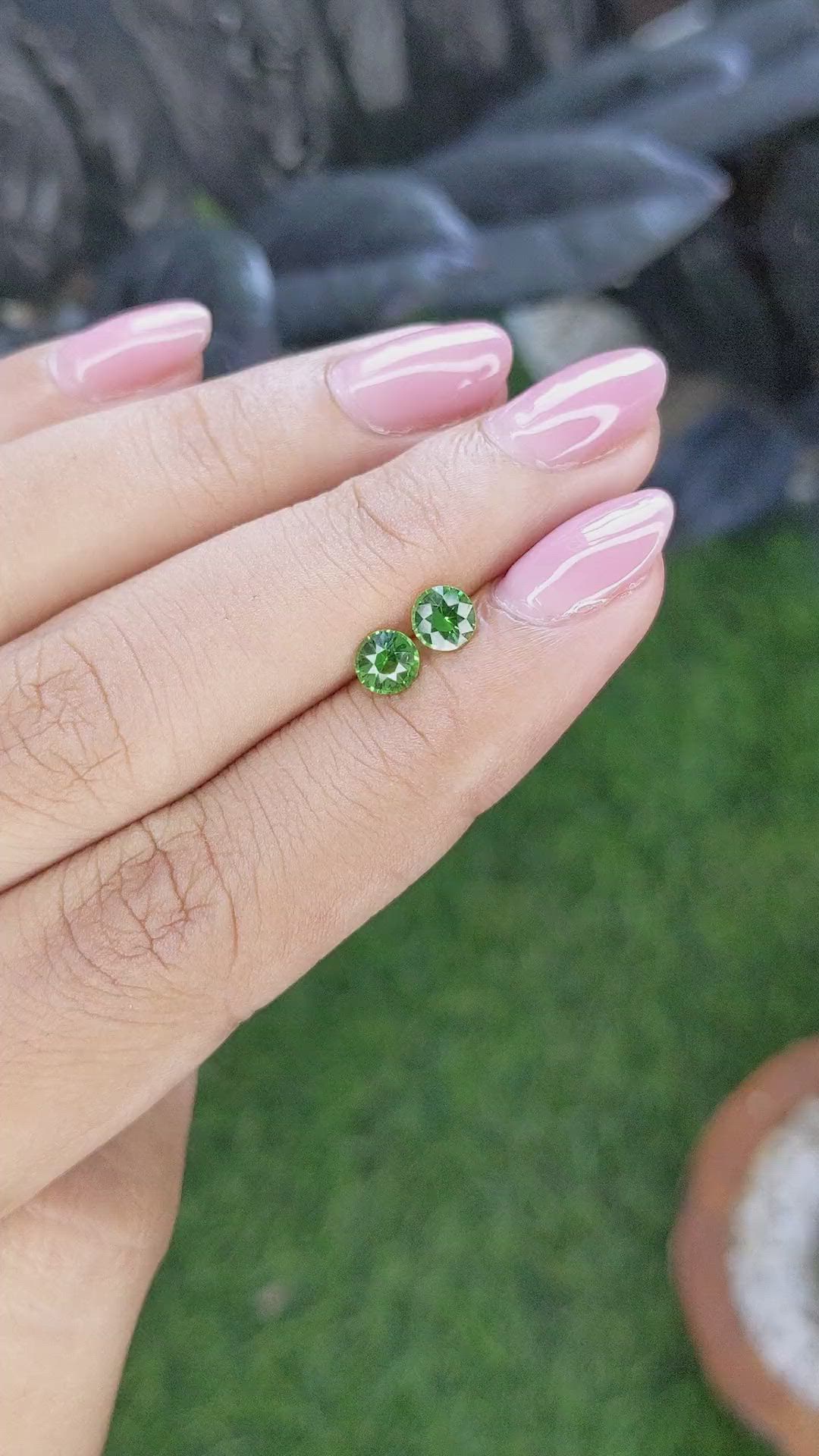 0.84&nbsp;Ct.Tw.Total Carat Weight Tsavorite Garnet Pair from Tanzania Size Video