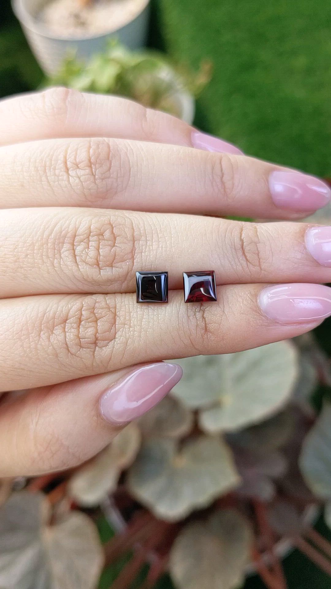 3.08&nbsp;Ct.Tw.Total Carat Weight Red Cabochon Almandine Garnet Pair from Ceylon (Sri Lanka) Size Video
