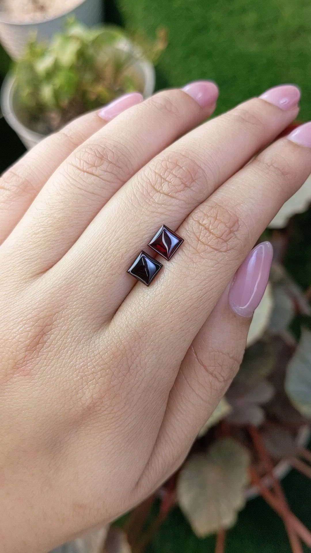 3.08&nbsp;Ct.Tw.Total Carat Weight Red Cabochon Almandine Garnet Pair from Ceylon (Sri Lanka) Size Video