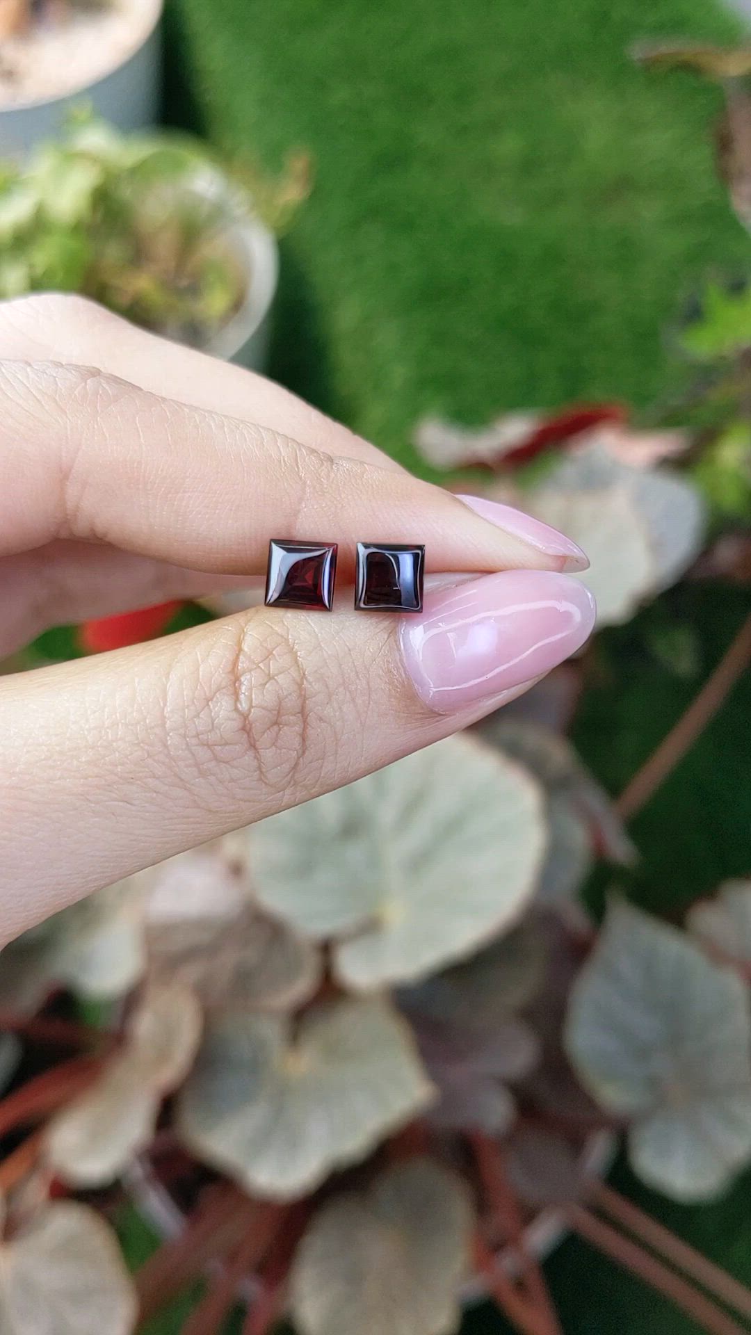 3.08&nbsp;Ct.Tw.Total Carat Weight Red Cabochon Almandine Garnet Pair from Ceylon (Sri Lanka) Size Video