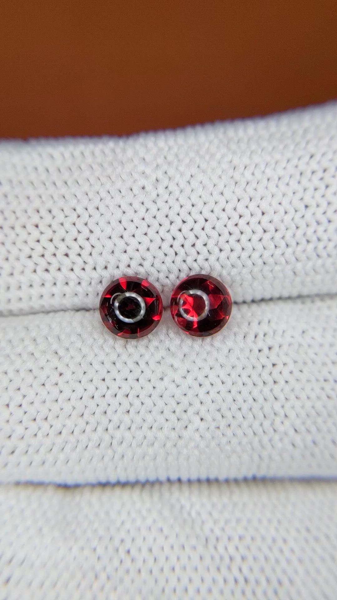 1.94 Ct.Tw.Total Carat Weight Red Cabochon Almandine Garnet Pair from Ceylon (Sri Lanka) Size Video