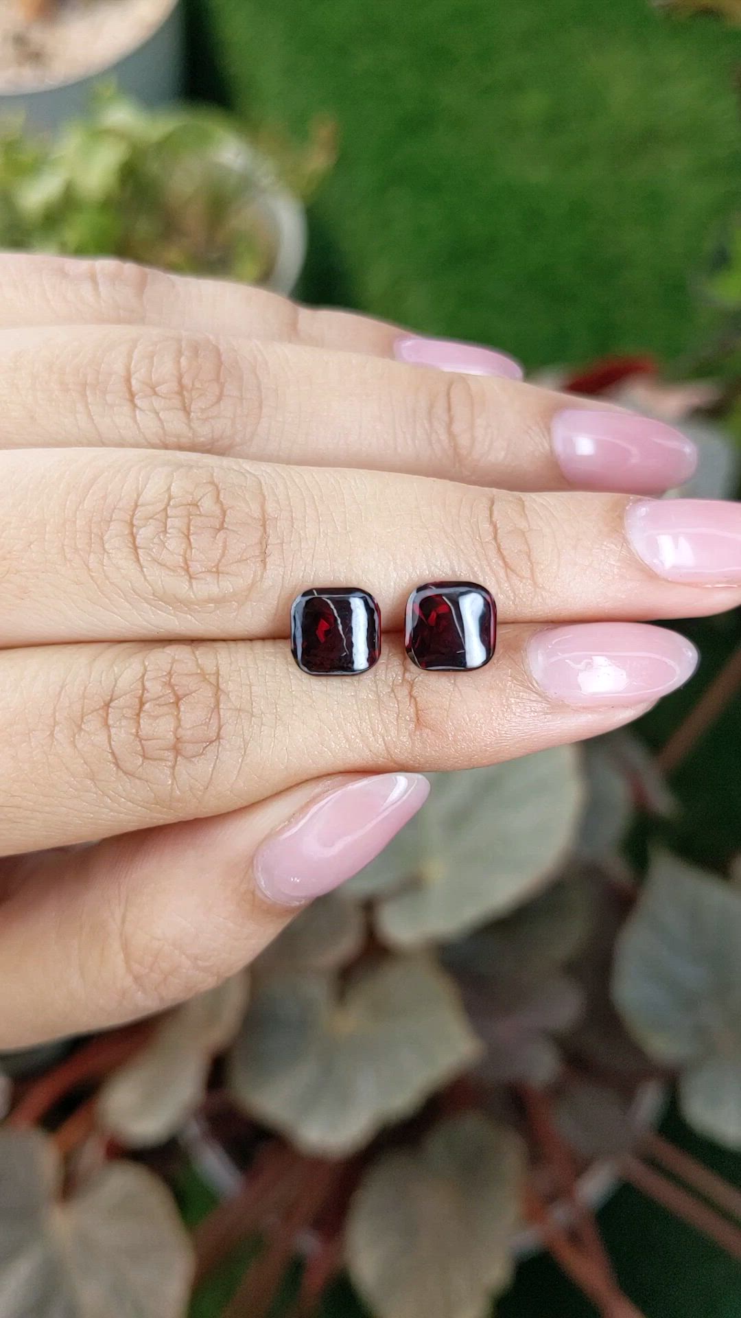 4.84&nbsp;Ct.Tw.Total Carat Weight Red Cabochon Almandine Garnet Pair from Ceylon (Sri Lanka) Size Video