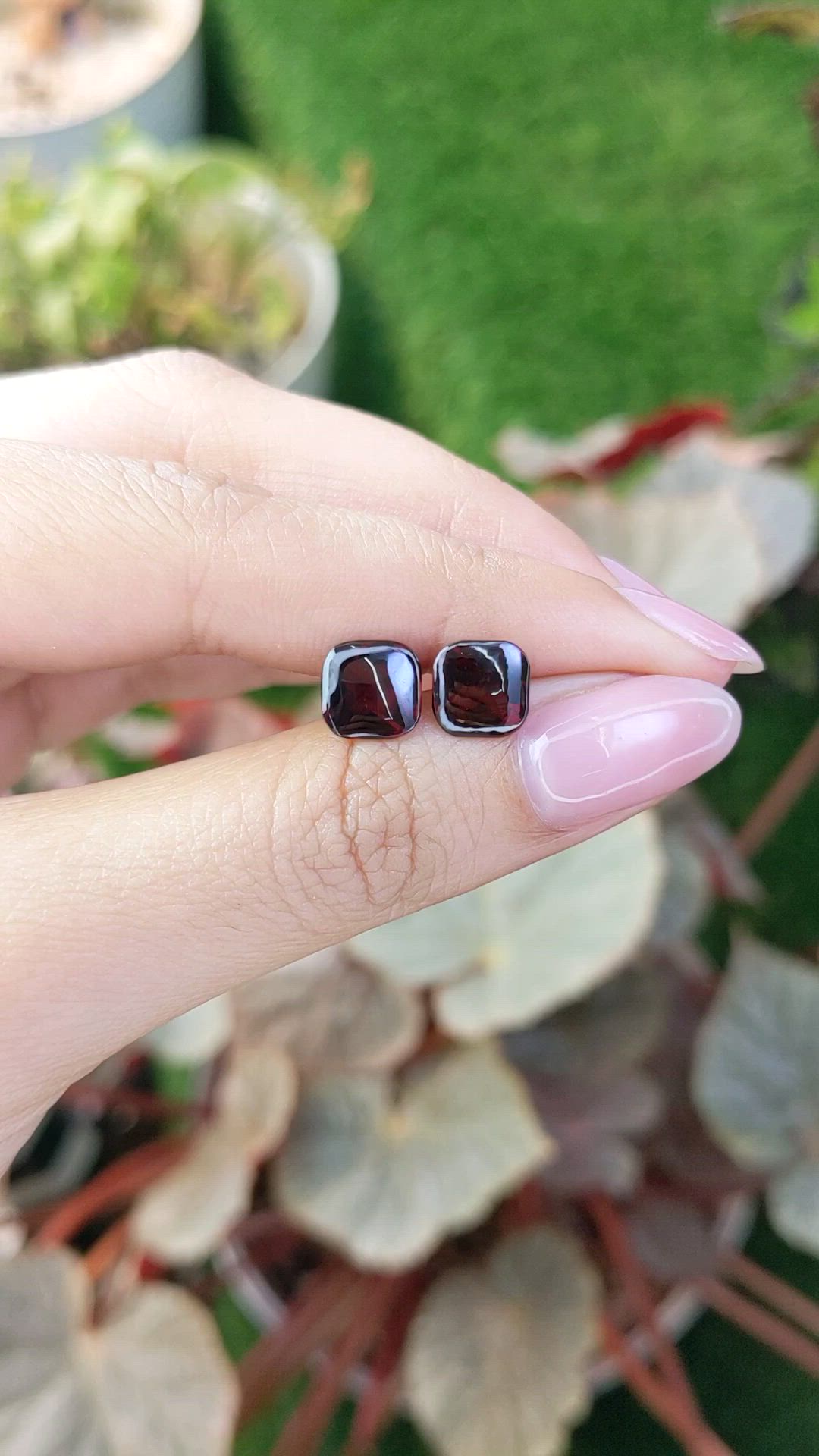4.84&nbsp;Ct.Tw.Total Carat Weight Red Cabochon Almandine Garnet Pair from Ceylon (Sri Lanka) Size Video