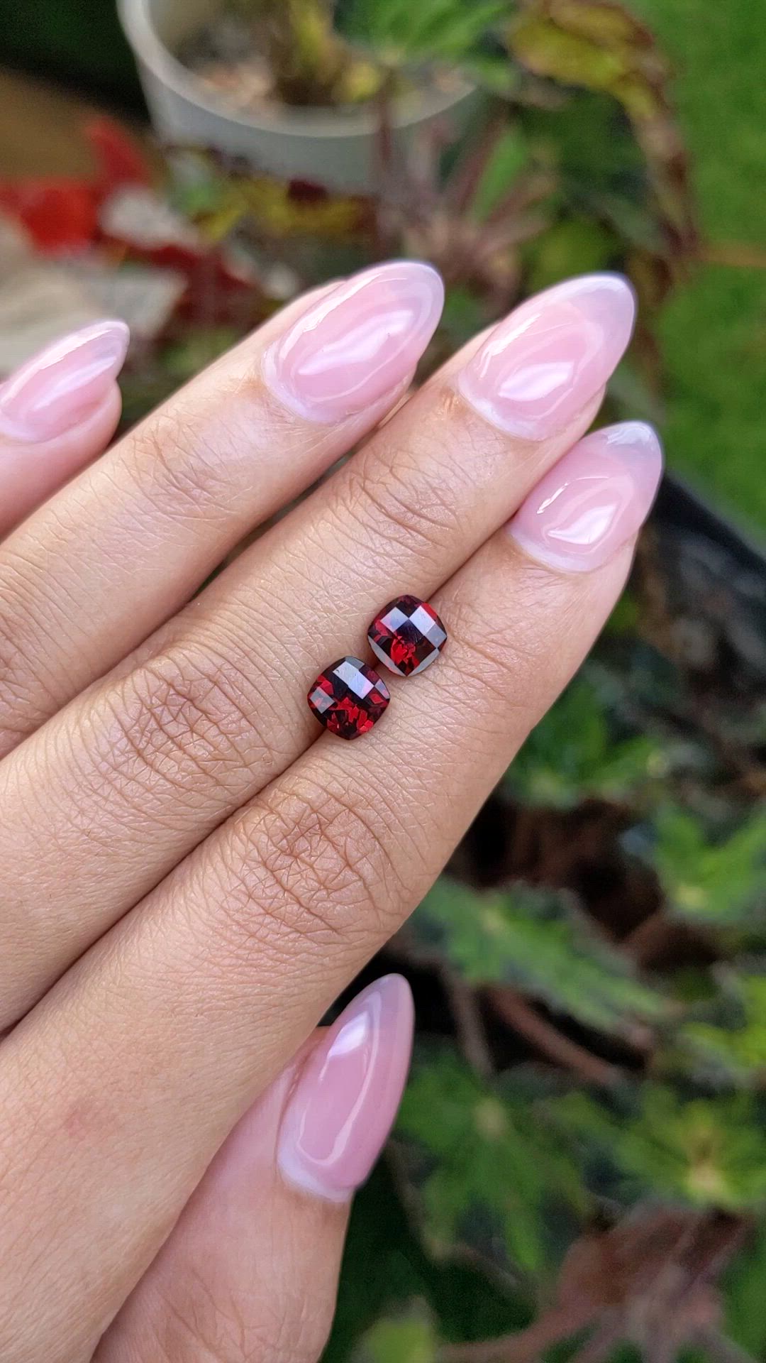 2.50&nbsp;Ct.Tw.Total Carat Weight Red Almandine Garnet Pair from Ceylon (Sri Lanka) Size Video