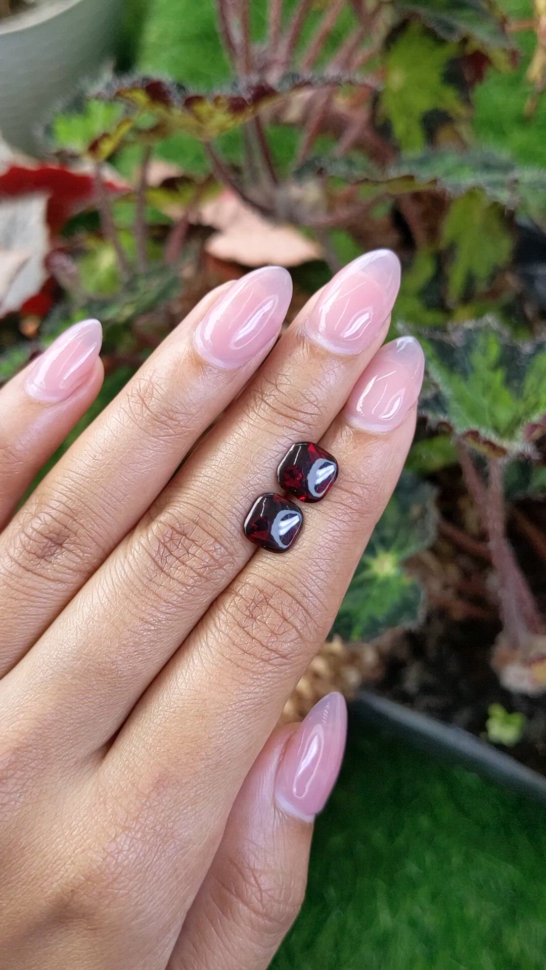4.68&nbsp;Ct.Tw.Total Carat Weight Red Cabochon Almandine Garnet Pair from Ceylon (Sri Lanka) Size Video