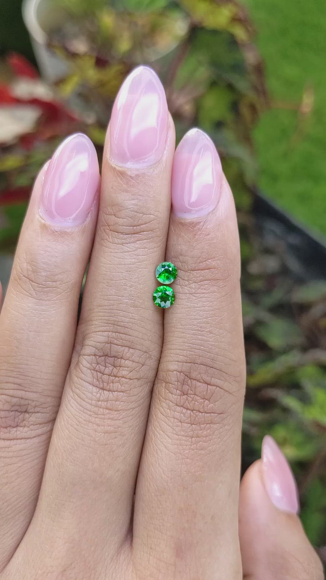 0.56&nbsp;Ct.Tw.Total Carat Weight Tsavorite Garnet Pair from Madagascar Size Video