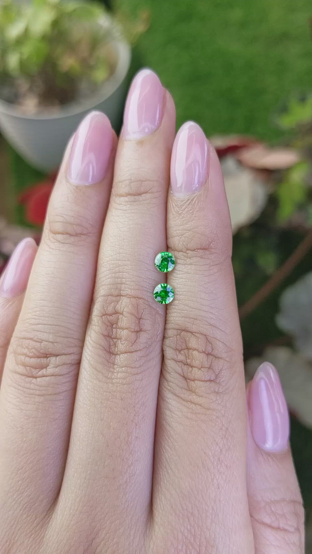 0.53&nbsp;Ct.Tw.Total Carat Weight Tsavorite Garnet Pair from Madagascar Size Video