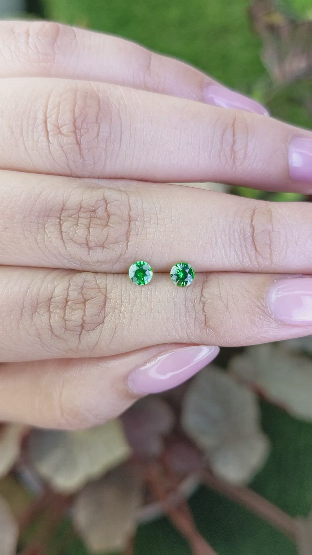 0.53&nbsp;Ct.Tw.Total Carat Weight Tsavorite Garnet Pair from Madagascar Size Video