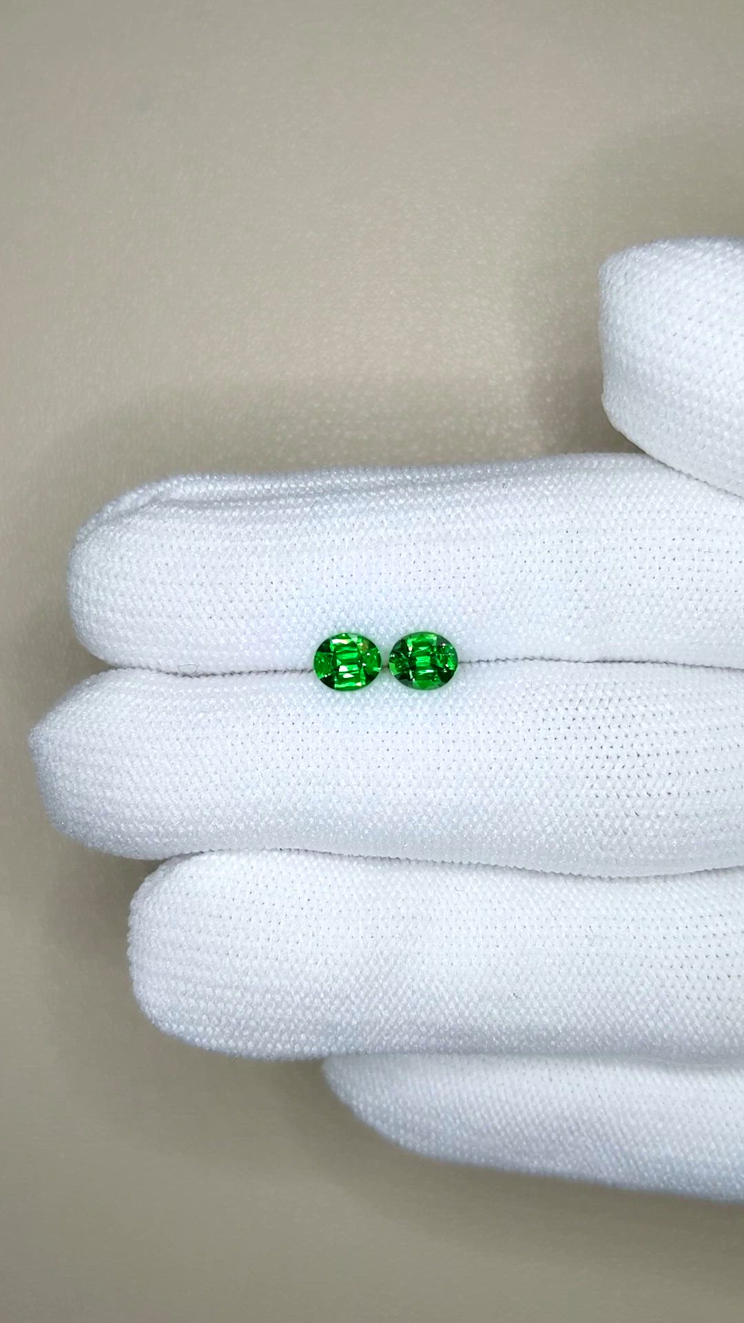 1.16&nbsp;Ct.Tw.Total Carat Weight Tsavorite Garnet Pair from Tanzania Size Video