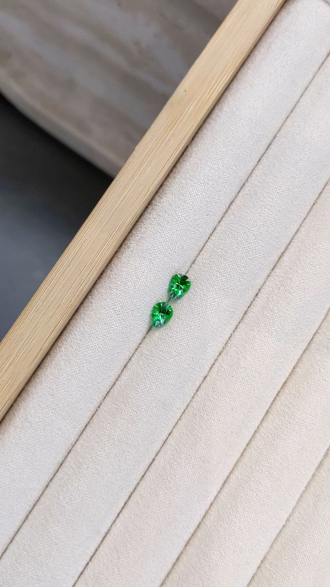 1.14&nbsp;Ct.Tw.Total Carat Weight Tsavorite Garnet Pair from Tanzania Size Video