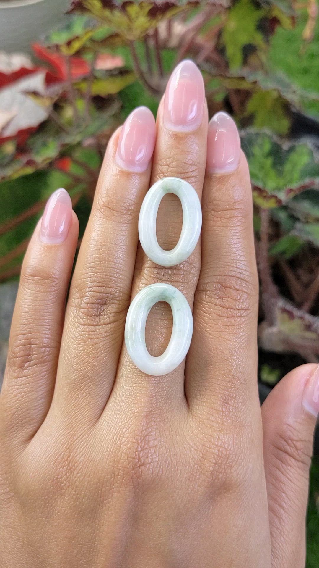 25.22&nbsp;Ct.Tw.Total Carat Weight Yellowish Green Jade Pair from Burma (Myanmar) Size Video