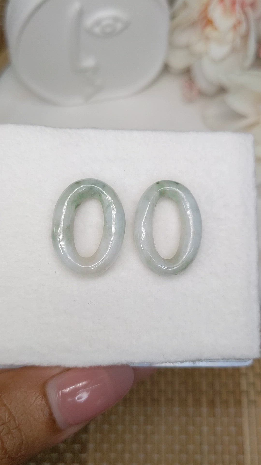 25.22&nbsp;Ct.Tw.Total Carat Weight Yellowish Green Jade Pair from Burma (Myanmar) Size Video