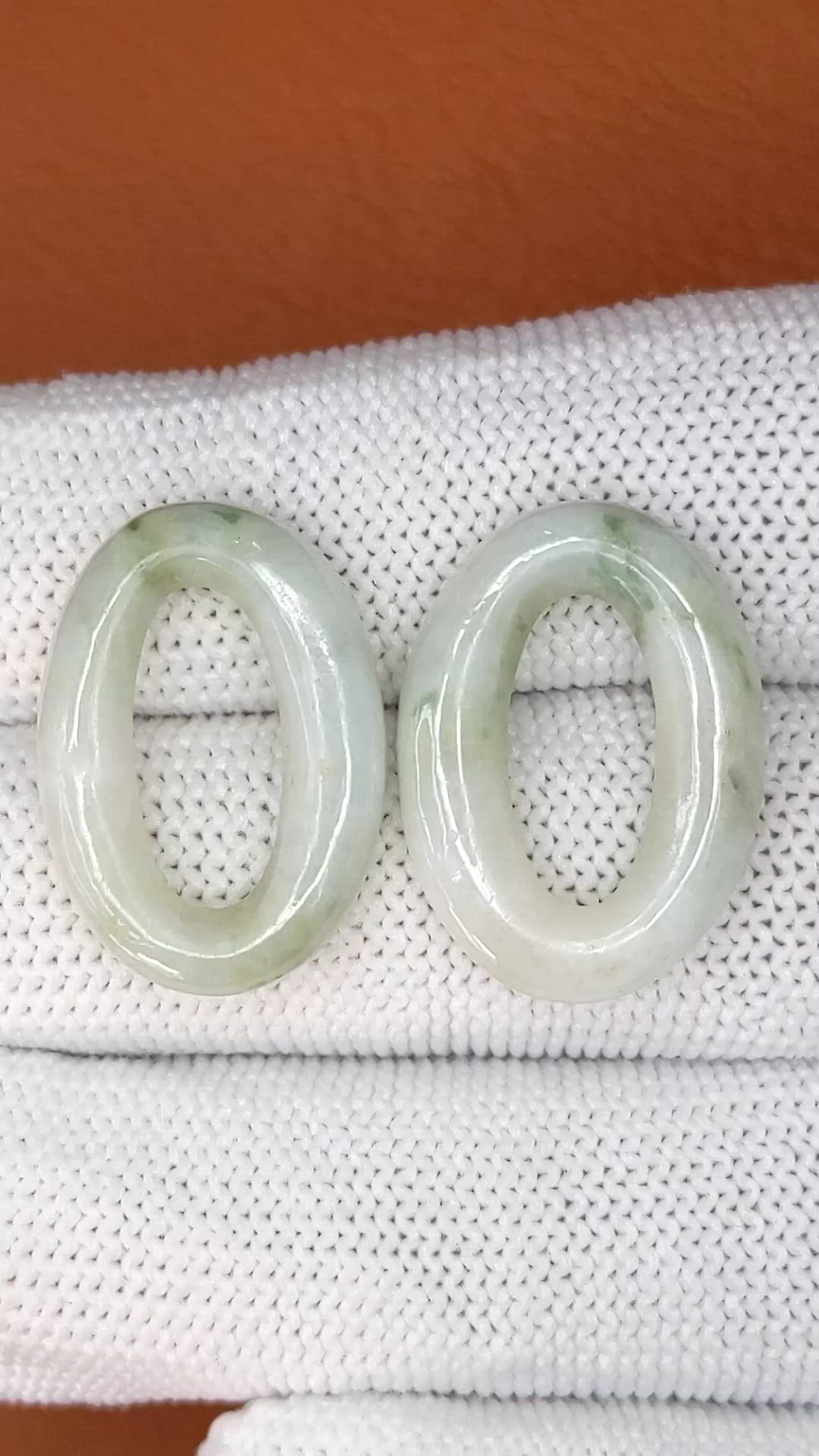 25.22&nbsp;Ct.Tw.Total Carat Weight Yellowish Green Jade Pair from Burma (Myanmar) Size Video