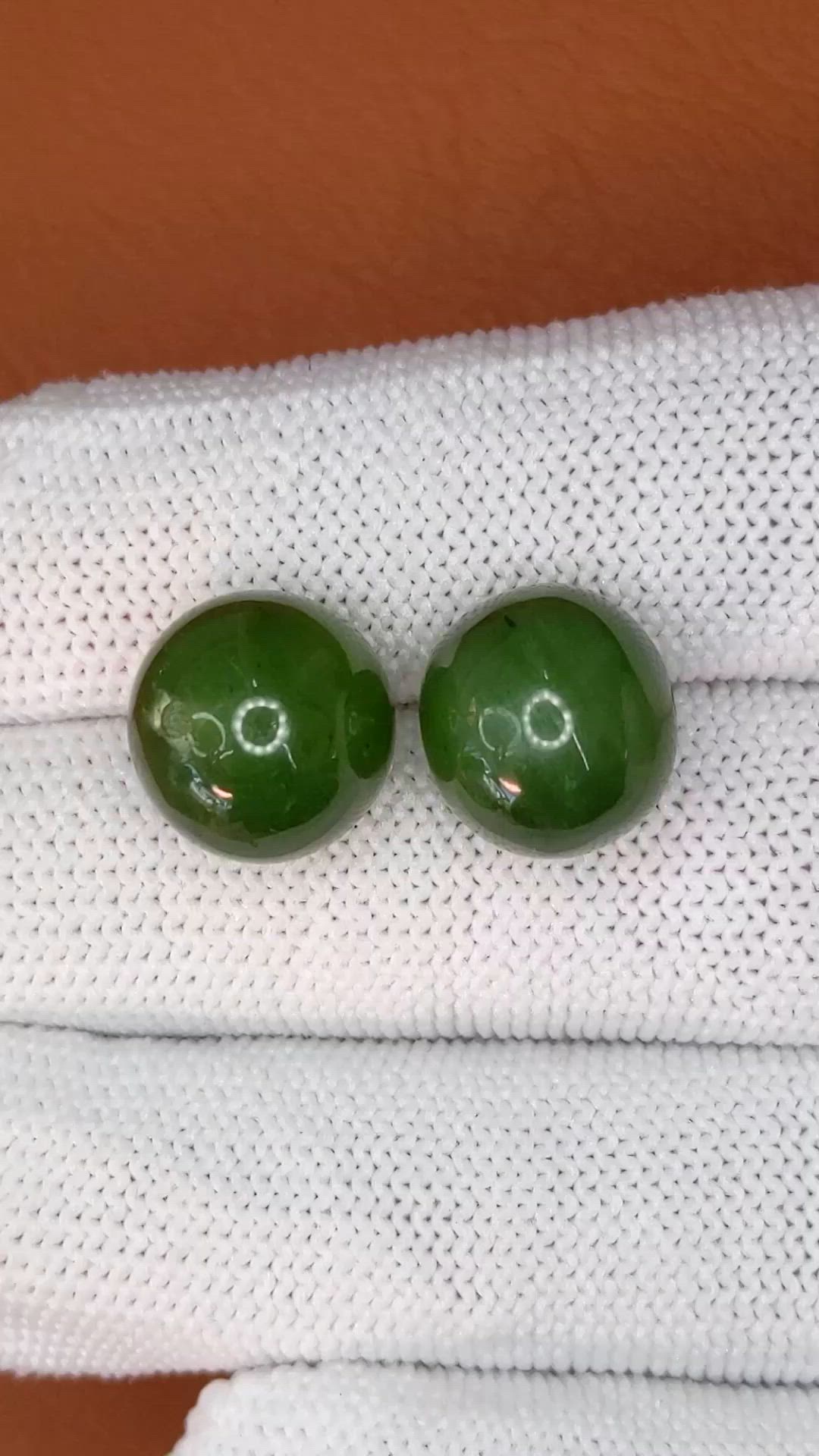 26.35&nbsp;Ct.Tw.Total Carat Weight Green Jade Pair from China Size Video