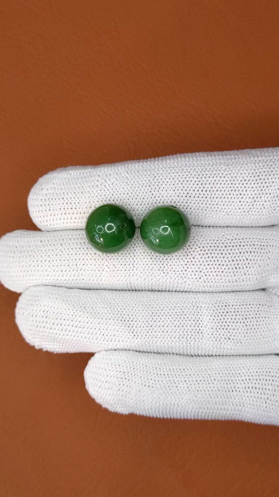 28.54 Ct.Tw.Total Carat Weight Green Jade Pair from Burma (Myanmar) Size Video