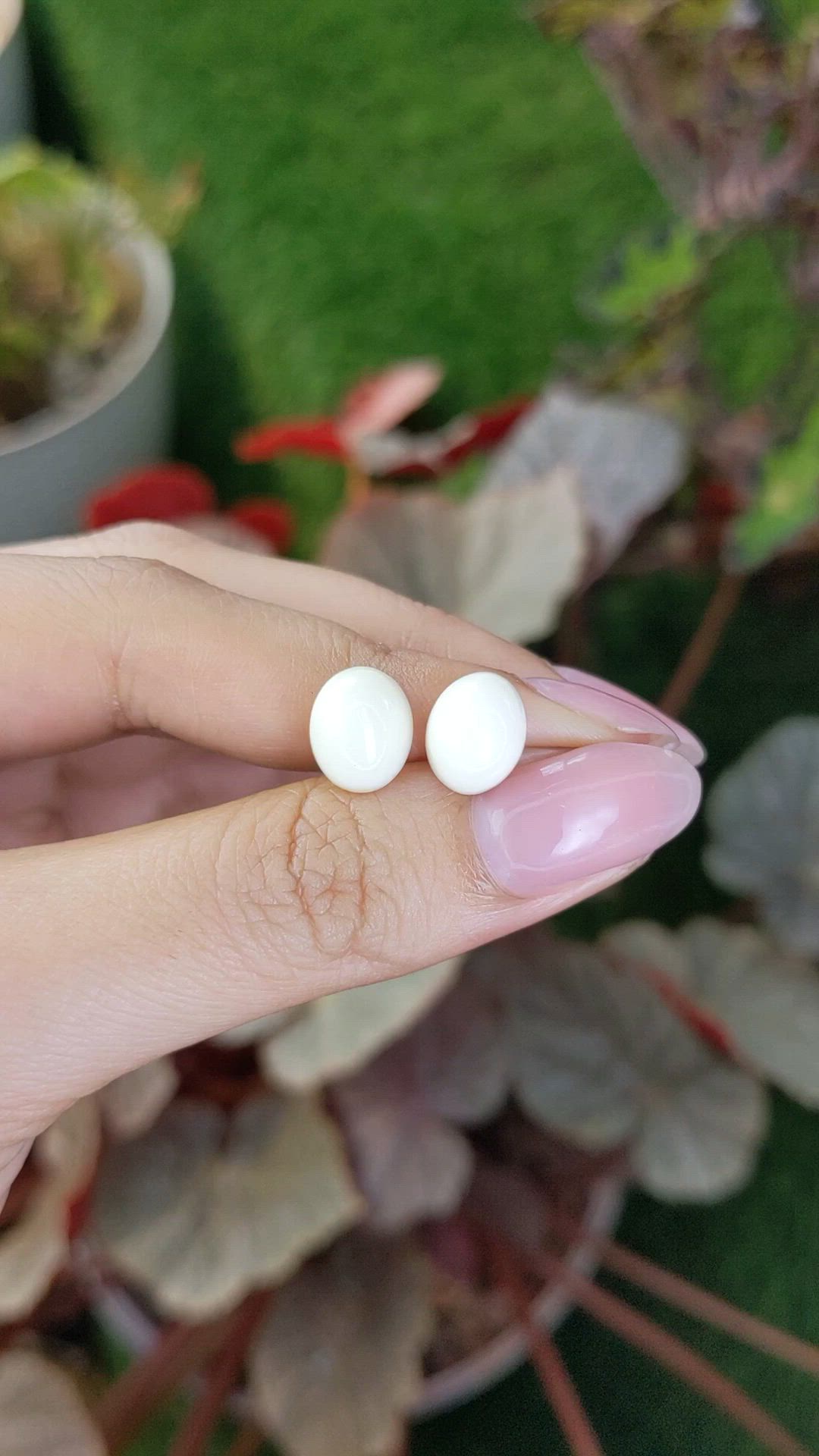 7.54&nbsp;Ct.Tw.Total Carat Weight Salmon and White Cabochon Coral Pair from Italy Size Video
